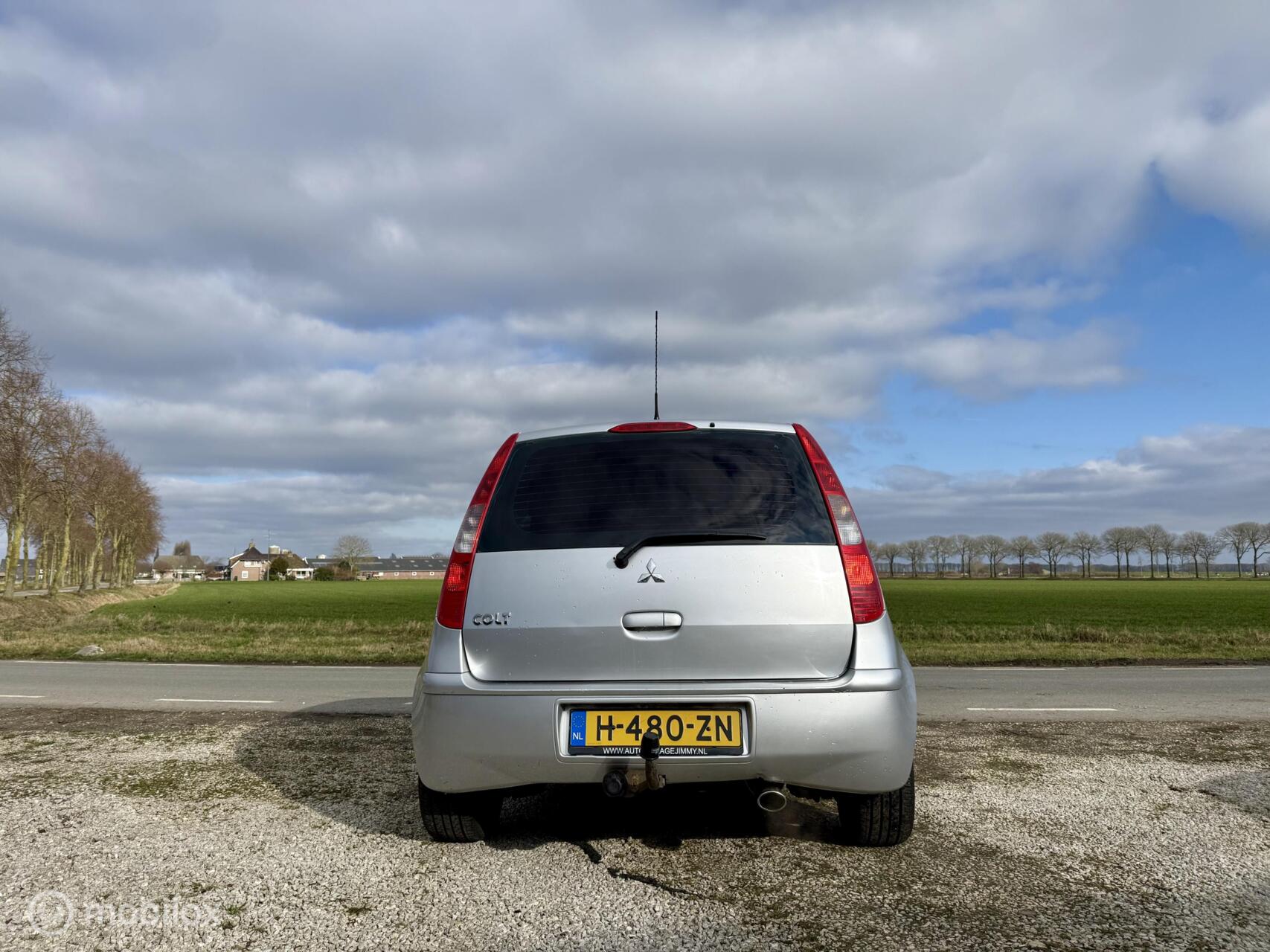 Foto van Mitsubishi Mitsubishi Colt