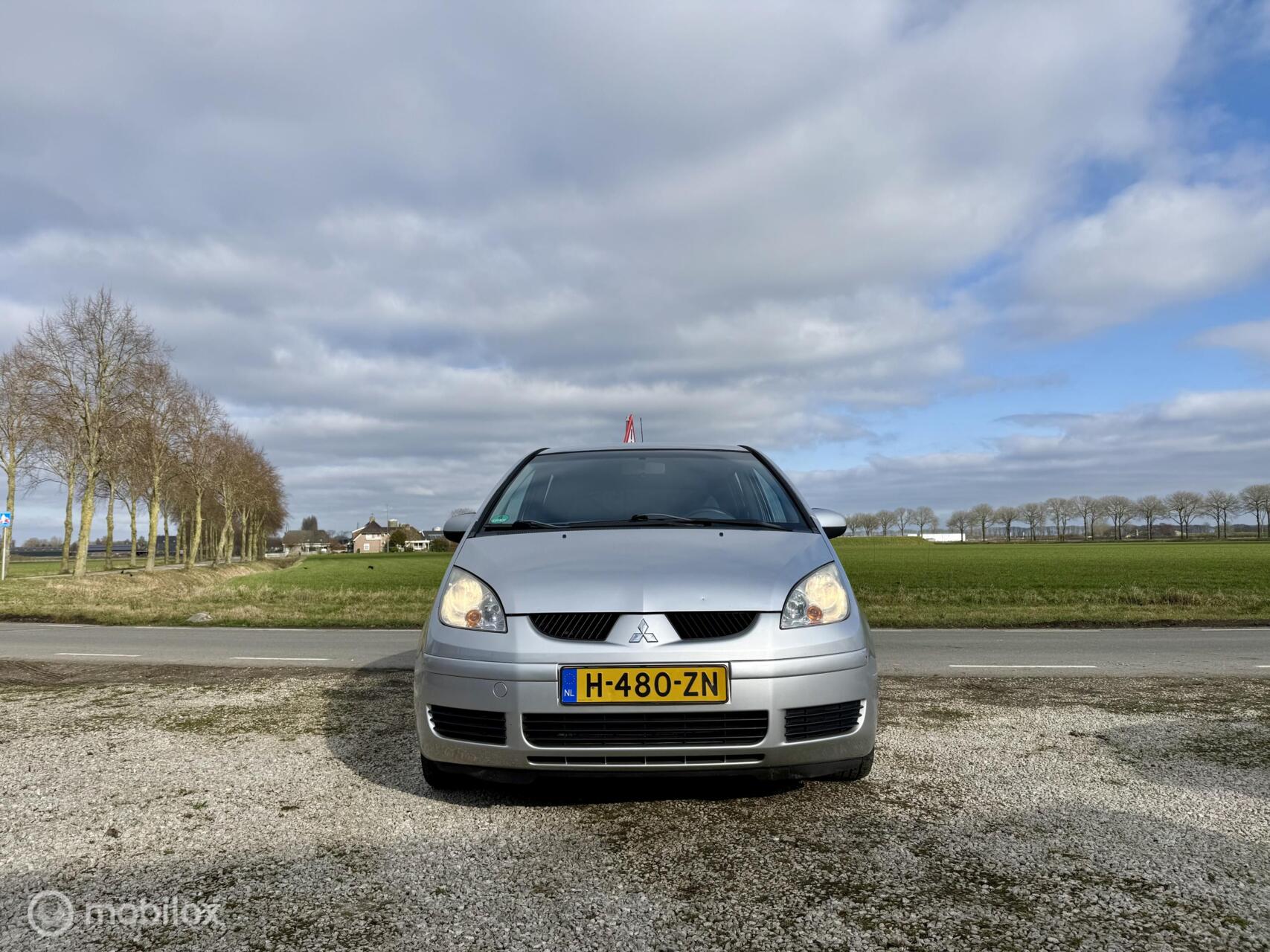 Foto van Mitsubishi Mitsubishi Colt