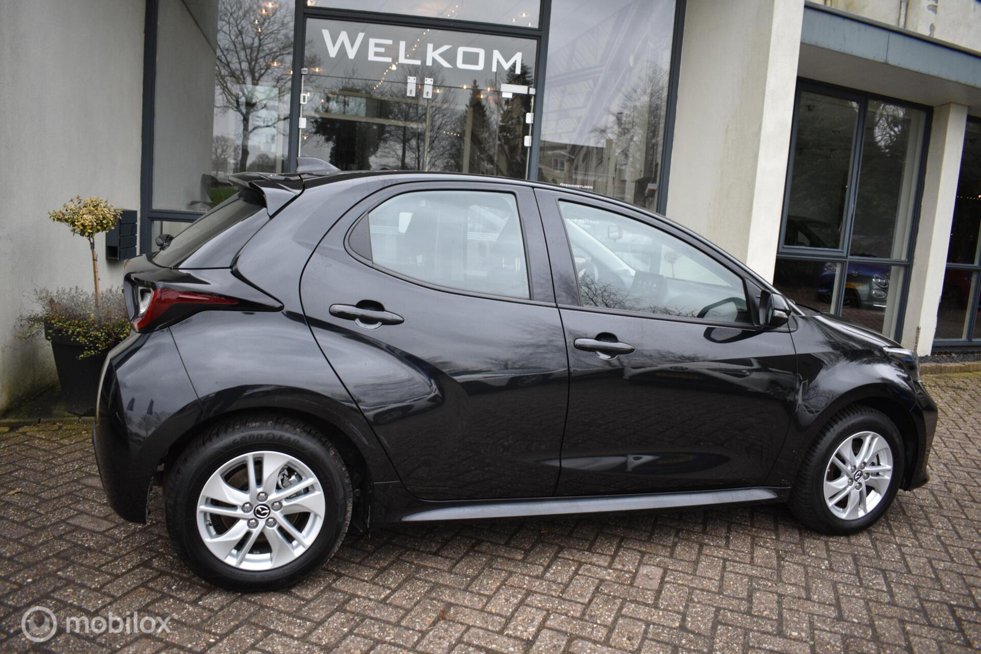 Foto van Mazda Mazda2 Hybrid