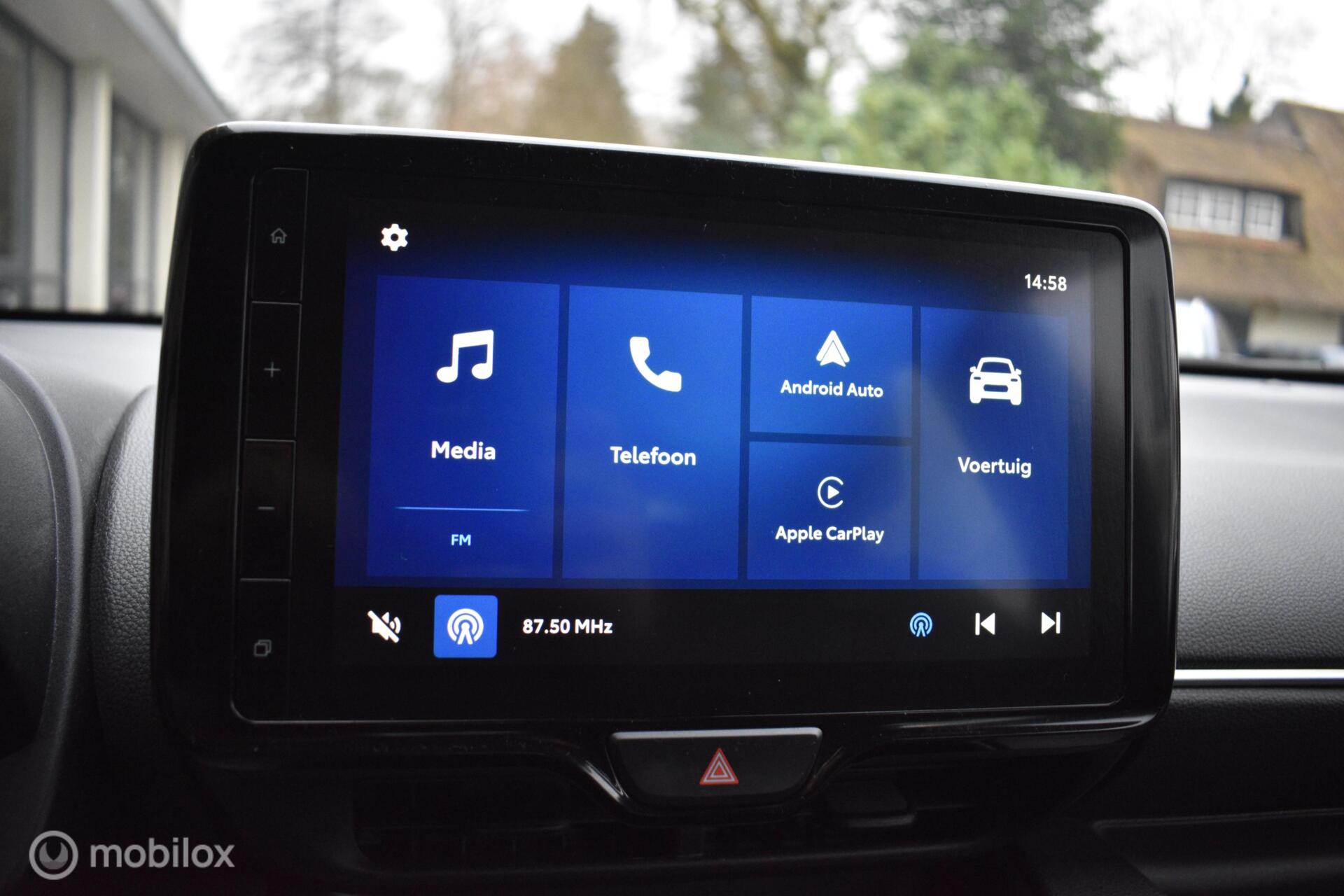 Foto van Mazda Mazda2 Hybrid