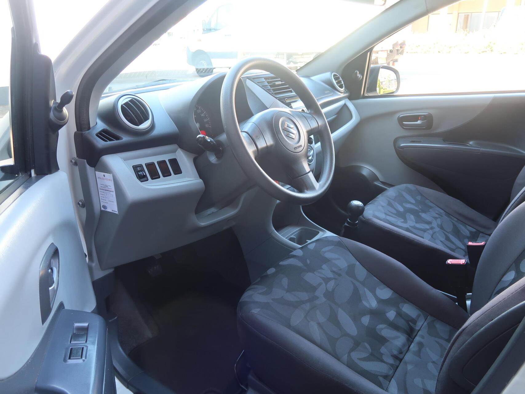 Foto van Suzuki Alto