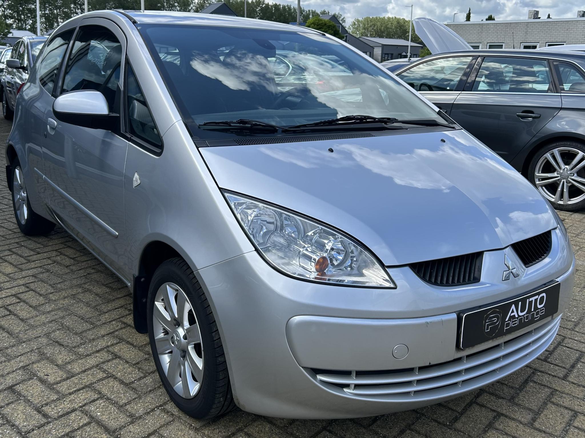Foto van Mitsubishi Mitsubishi Colt