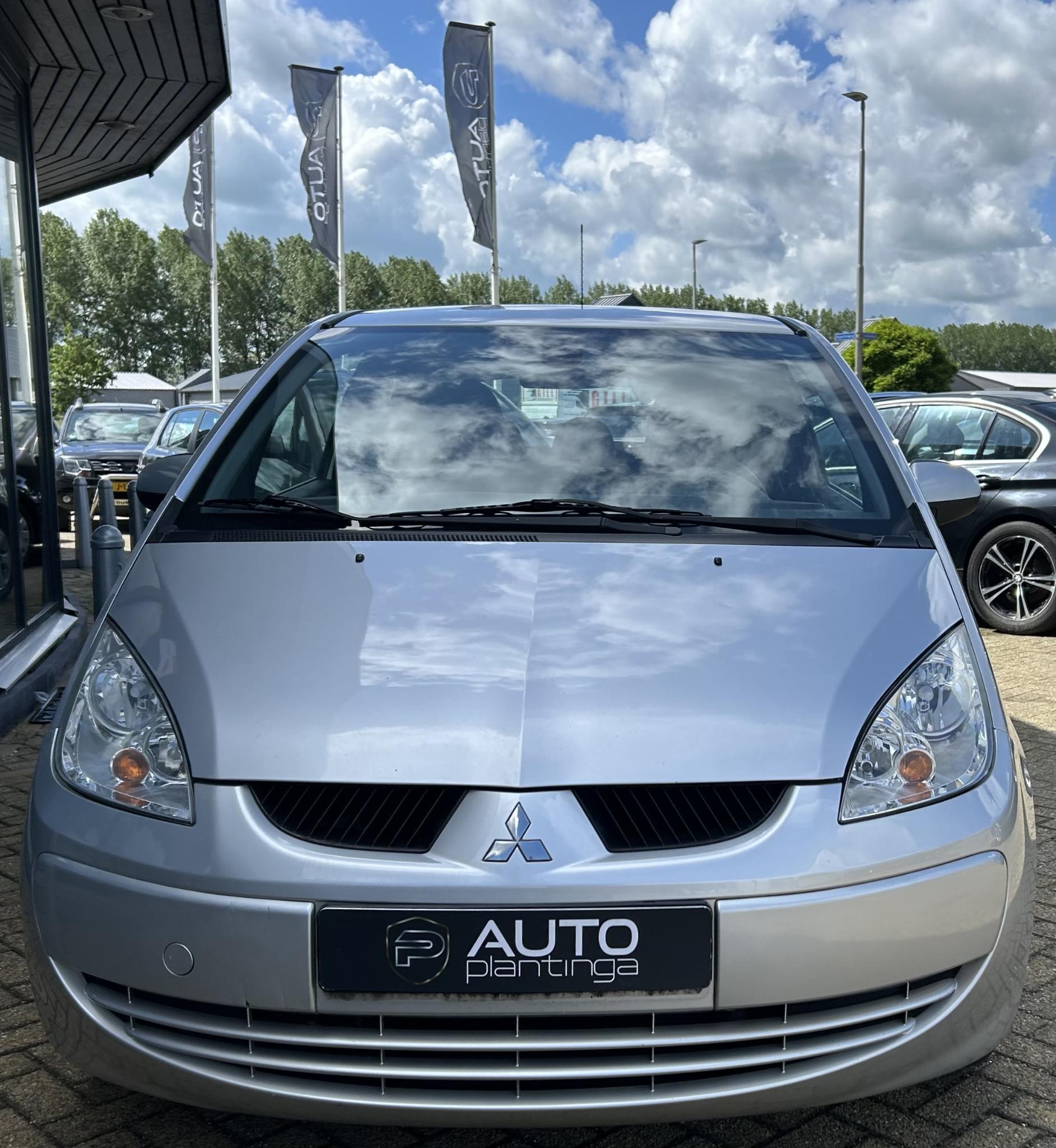 Foto van Mitsubishi Mitsubishi Colt