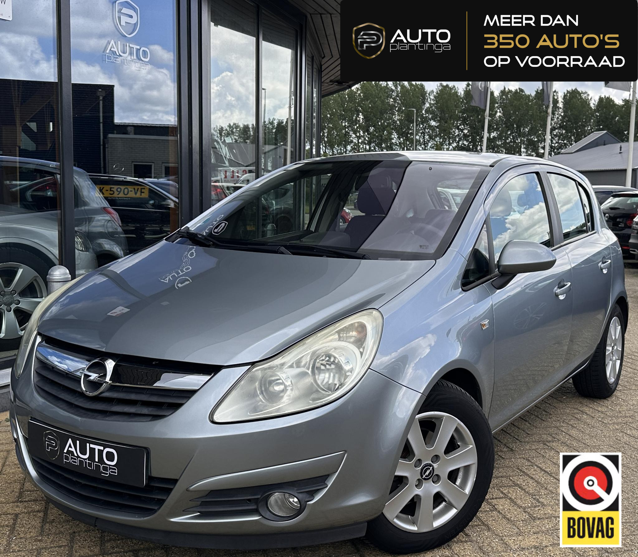 Opel Corsa 1.4-16V Cosmo 2010 - voorkant