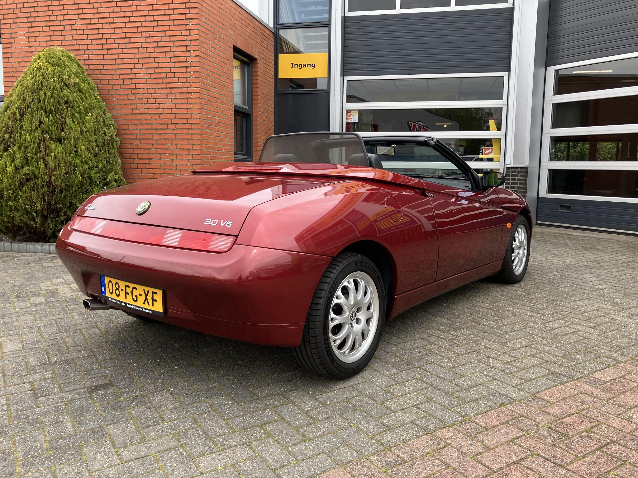Foto van Alfa Romeo ( Alfa Romeo Spider )