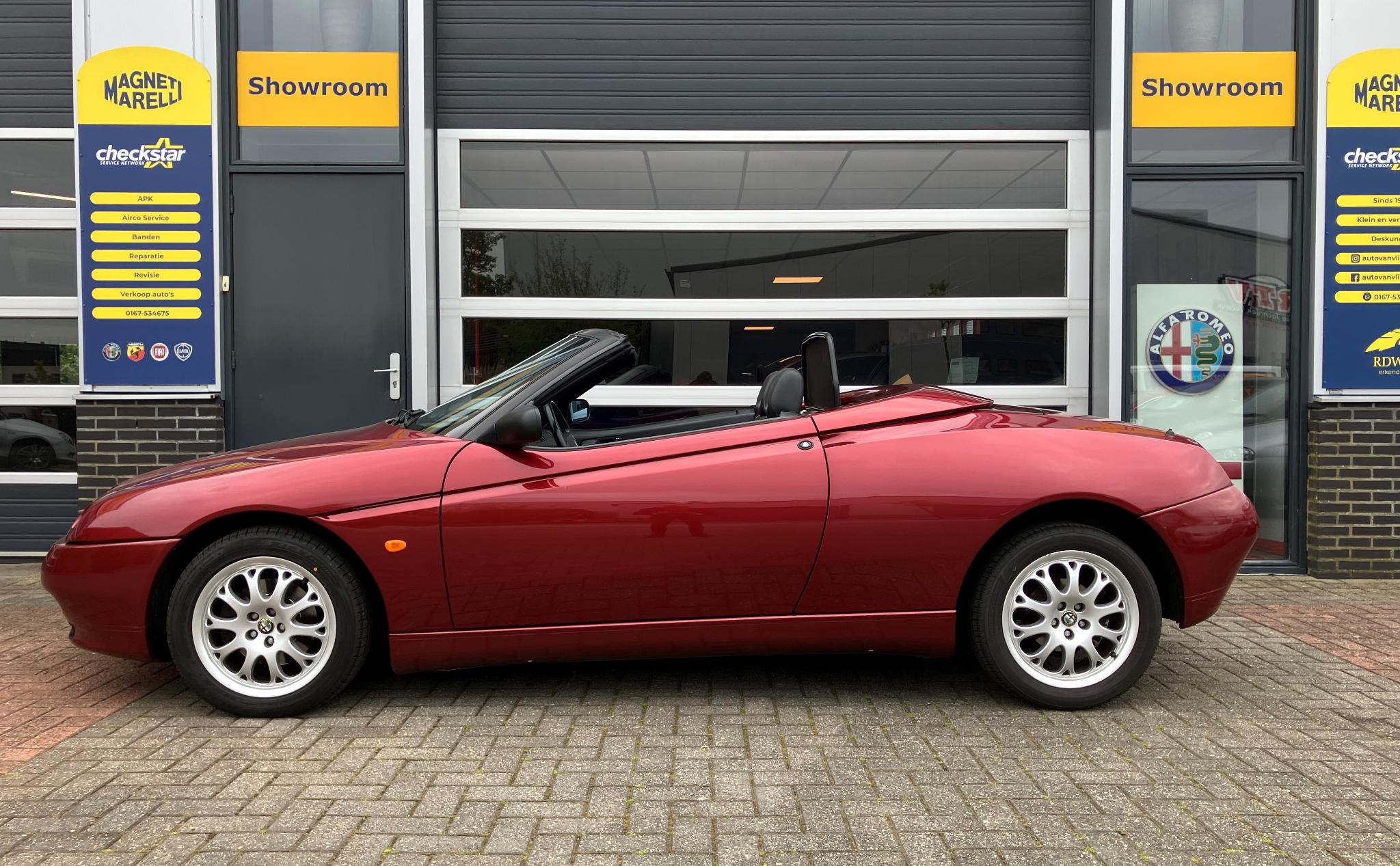 Foto van Alfa Romeo ( Alfa Romeo Spider )