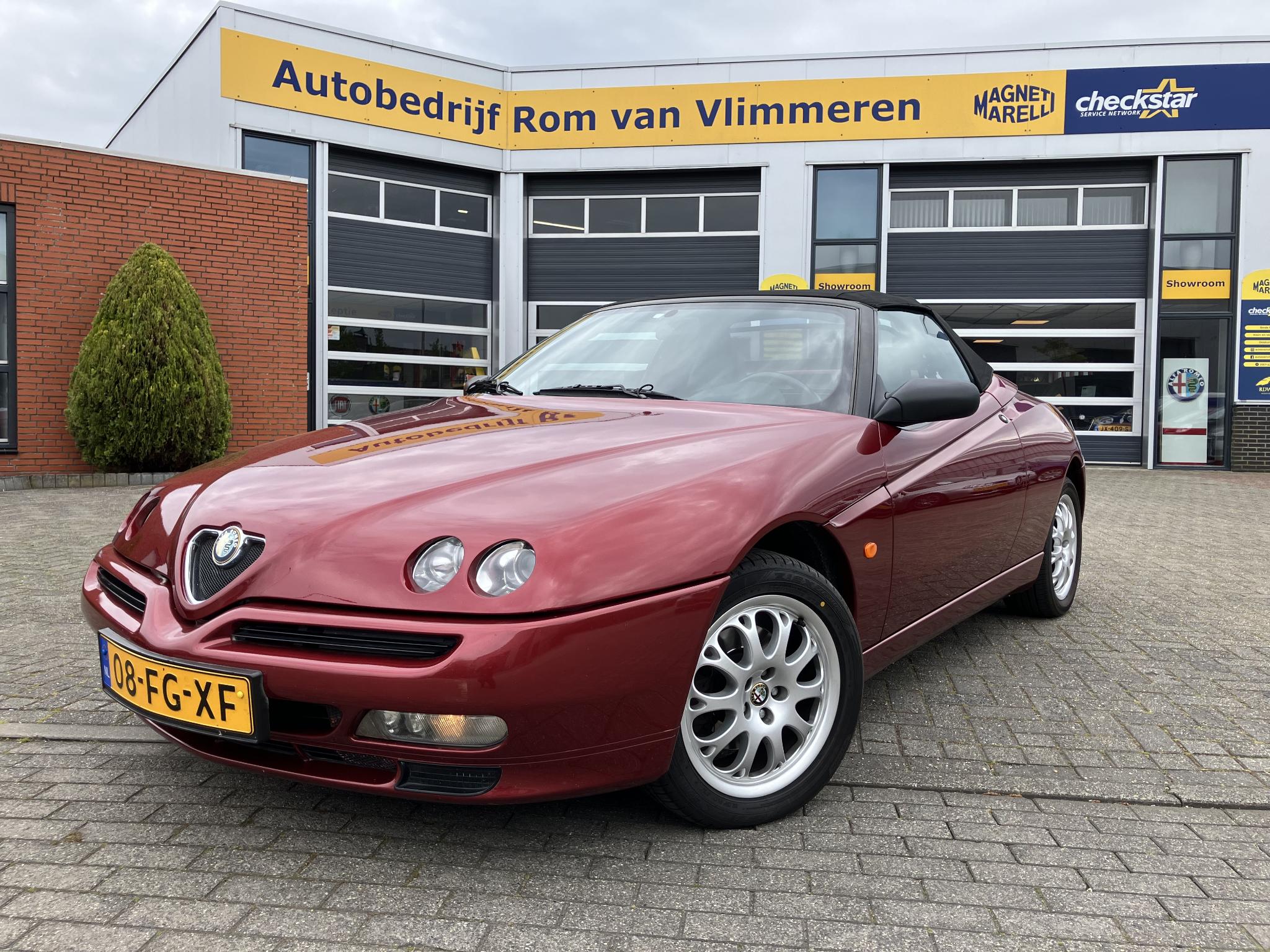Alfa Romeo ( Alfa Romeo Spider ) 3.0-12V V6 2000 - voorkant
