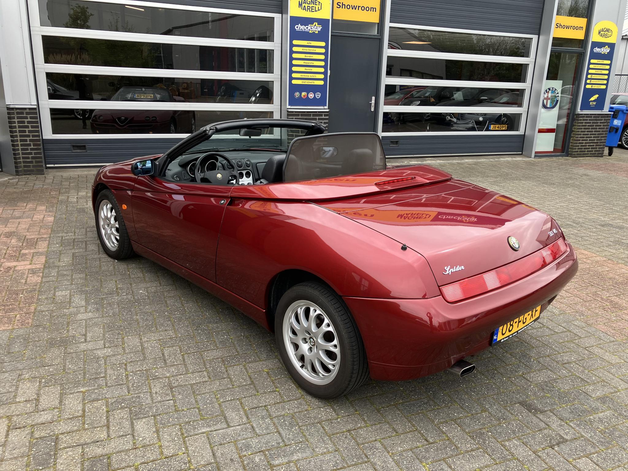 Foto van Alfa Romeo ( Alfa Romeo Spider )