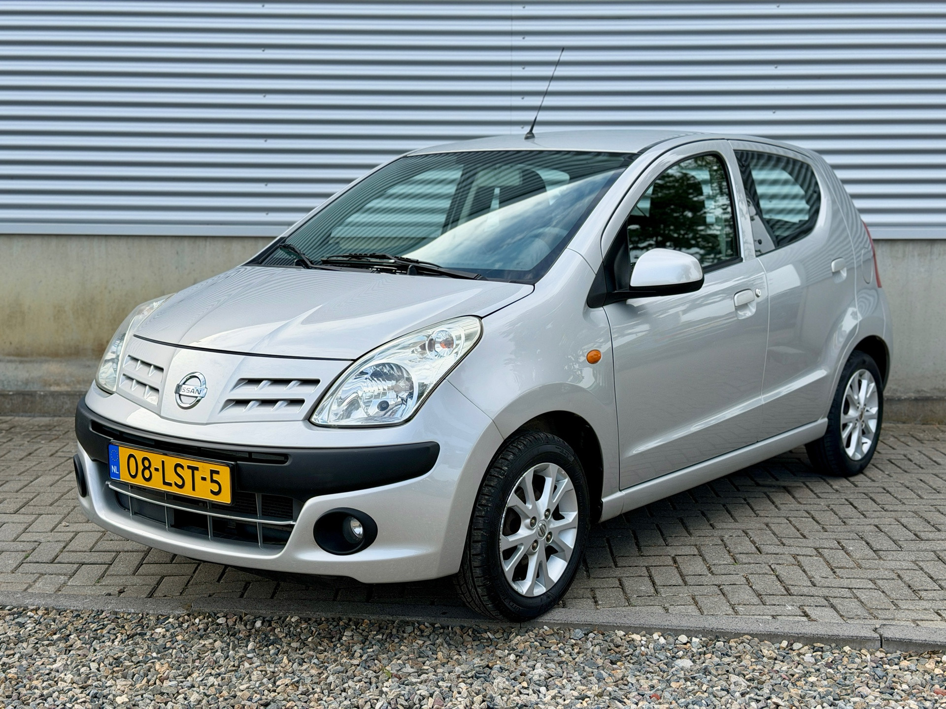 Nissan Nissan Pixo 1.0 Look [ 1e eig.airco,audio,lmv ] 2010 - voorkant