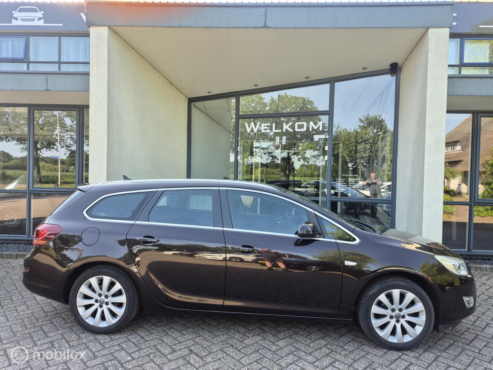 Foto van Opel Astra Sports Tourer