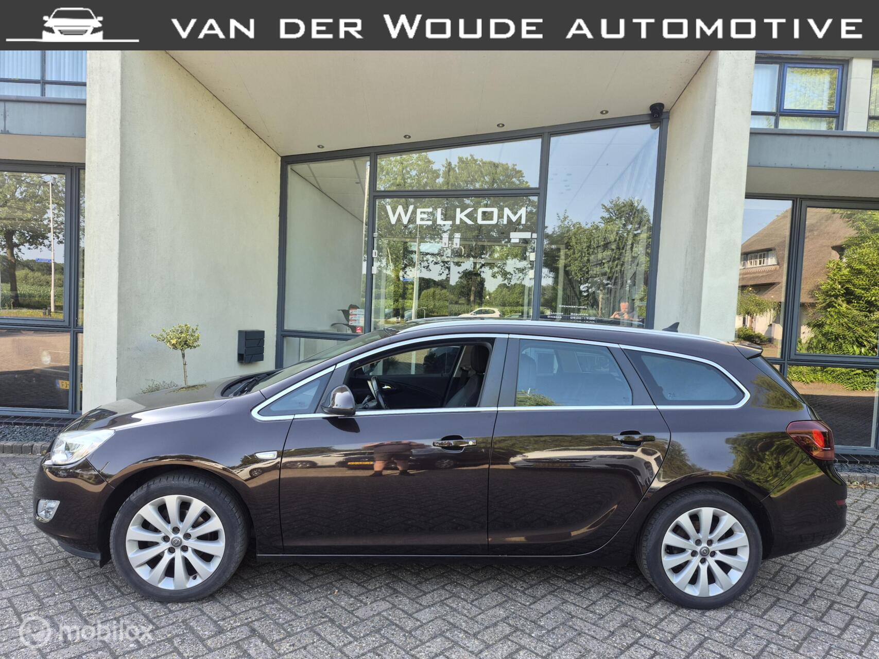 Opel Astra Sports Tourer 1.4 Turbo Cosmo|Clima|Cruise|Navi! 2012 - voorkant