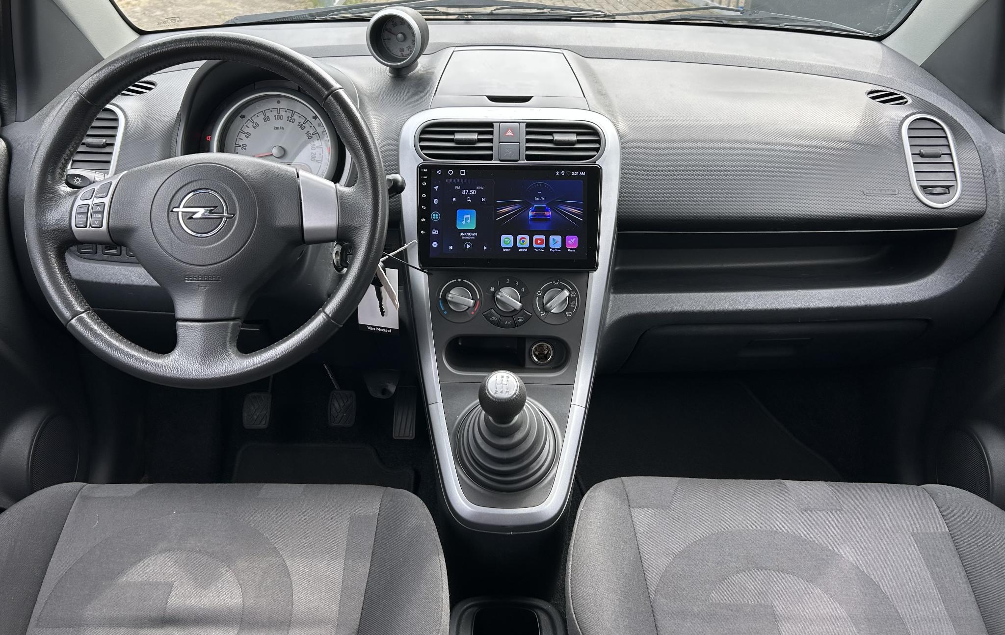 Foto van Opel Agila