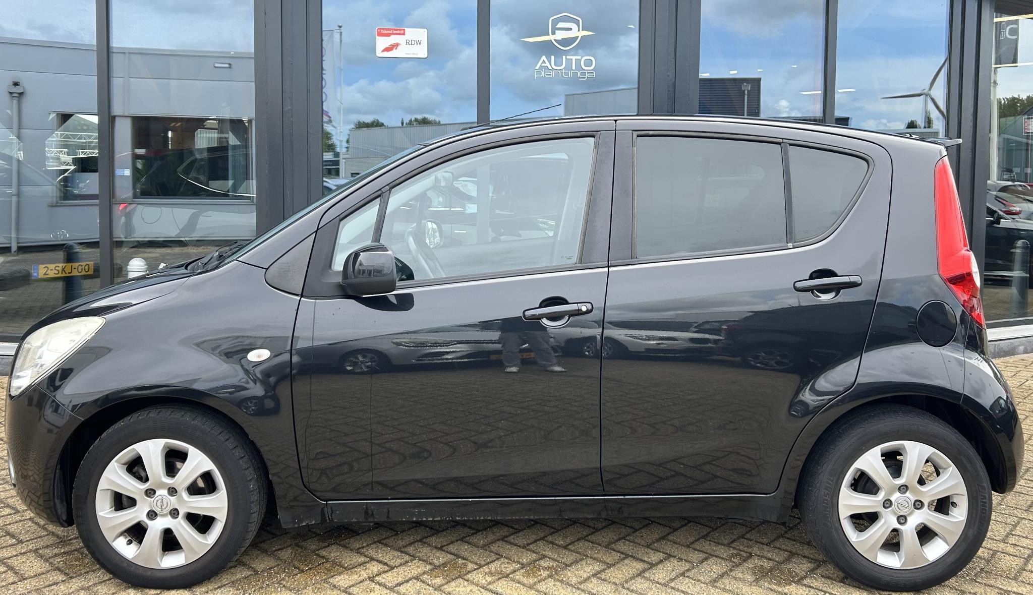 Foto van Opel Agila
