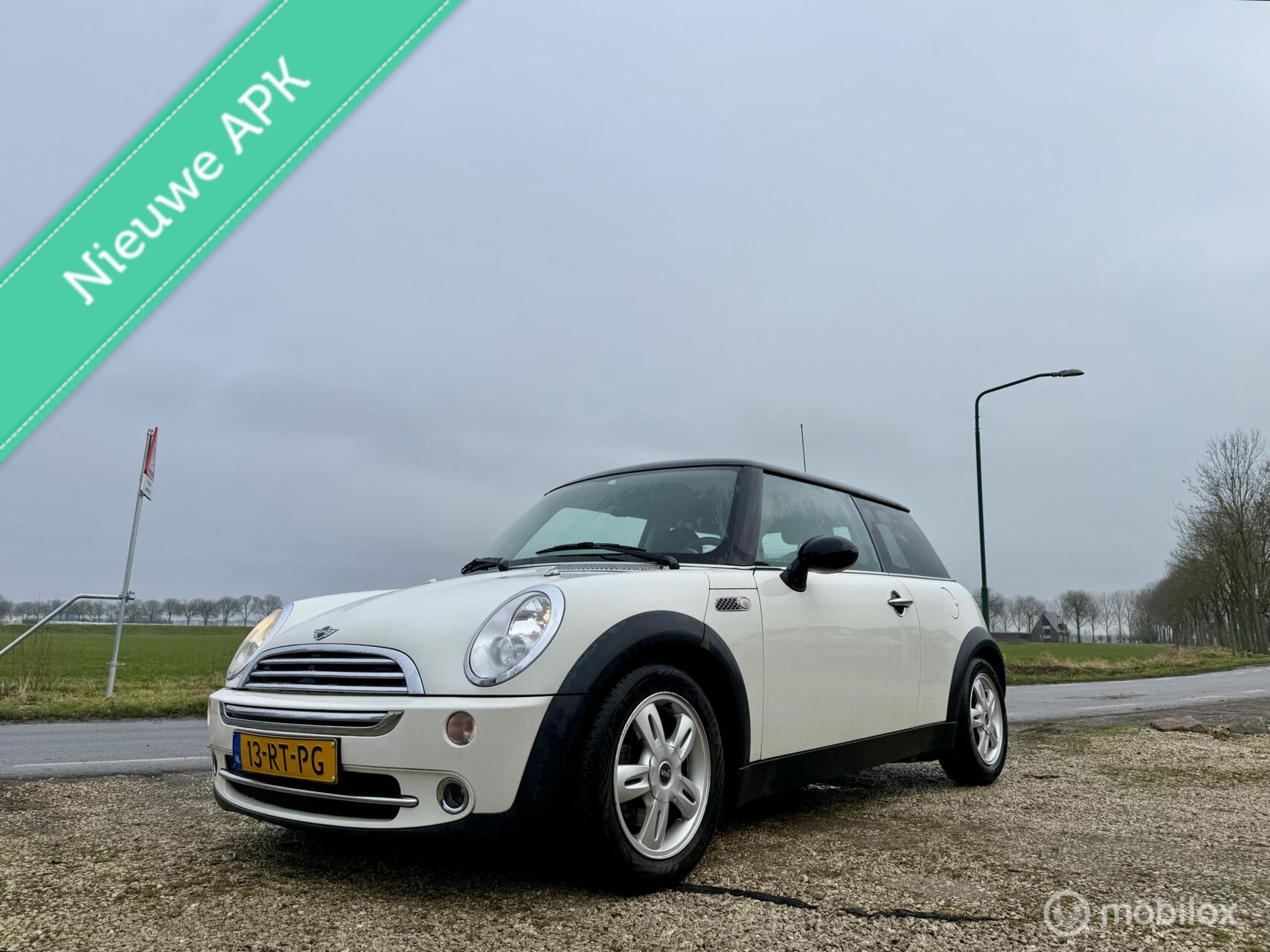Mini Mini Cooper 1.6 Cooper Pepper, BJ 2005, Airco, APK Feb 2027 2005 - voorkant