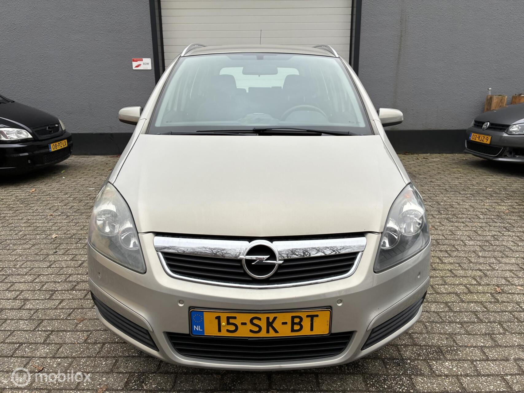 Foto van Opel Zafira
