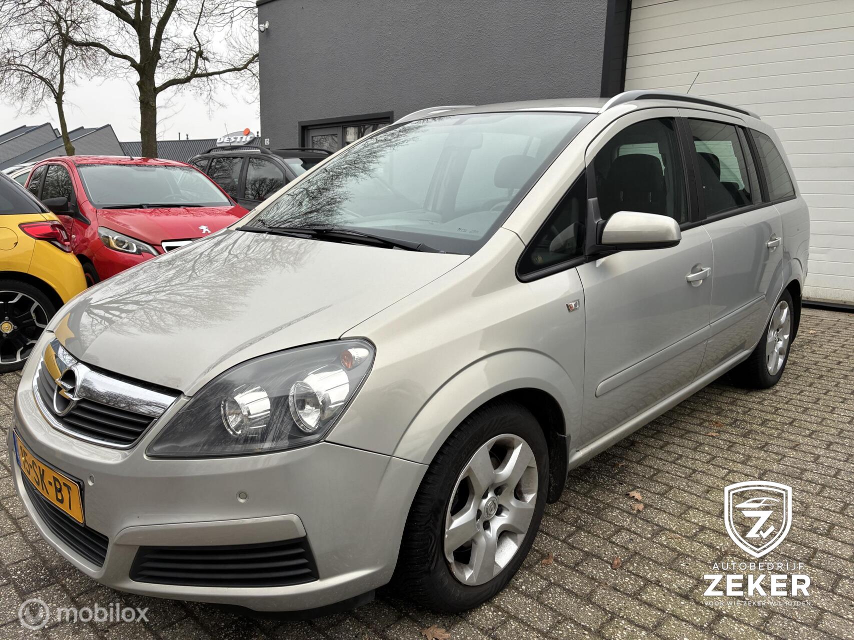 Opel Zafira 2.2 Enjoy / AUTOMAAT / 7 PERSOONS / NIEUWE APK / 2006 - voorkant