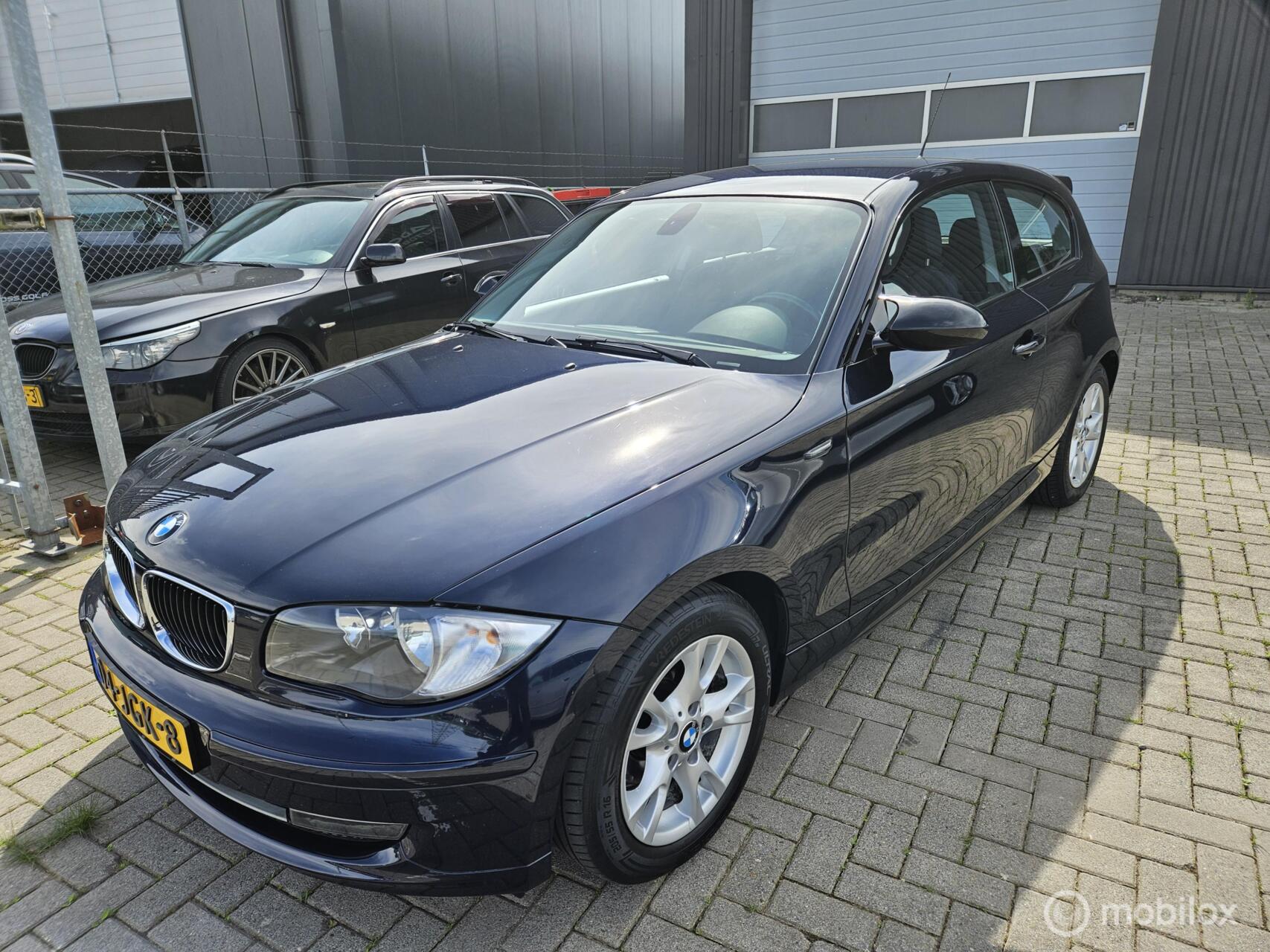 BMW 1-serie 116i Business Line 2009 - voorkant