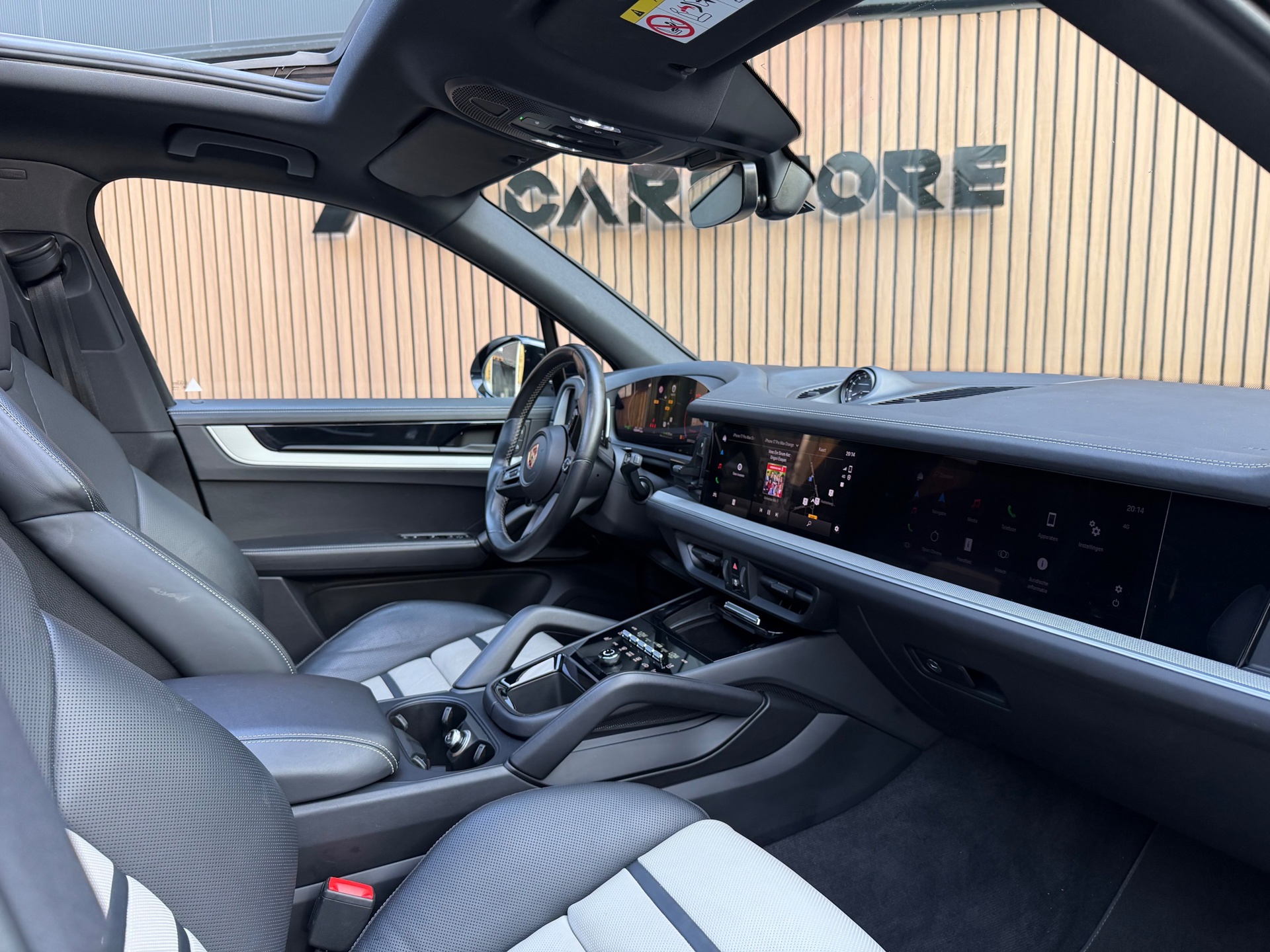 Foto van Porsche Cayenne E-hybrid