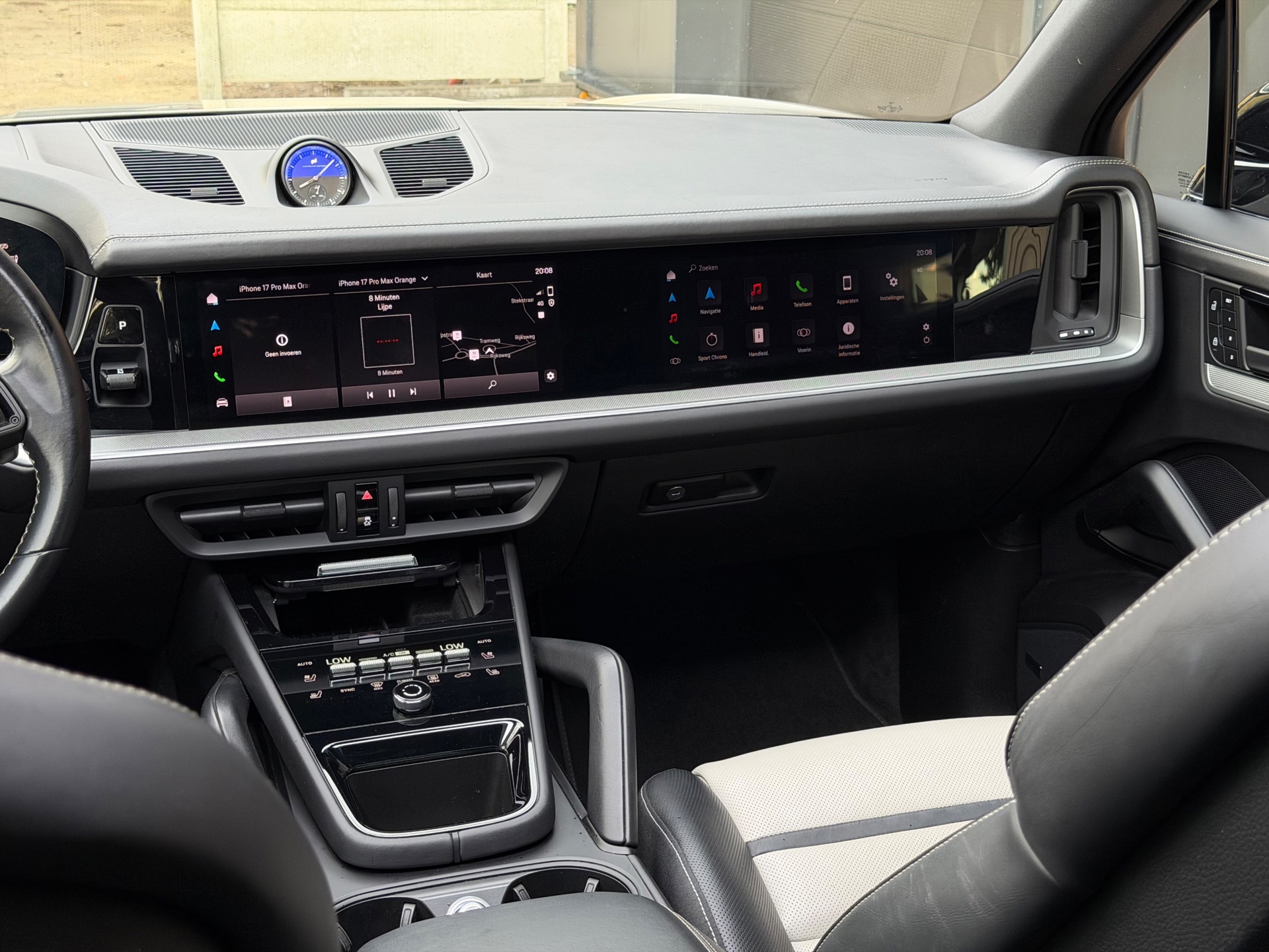Foto van Porsche Cayenne E-hybrid