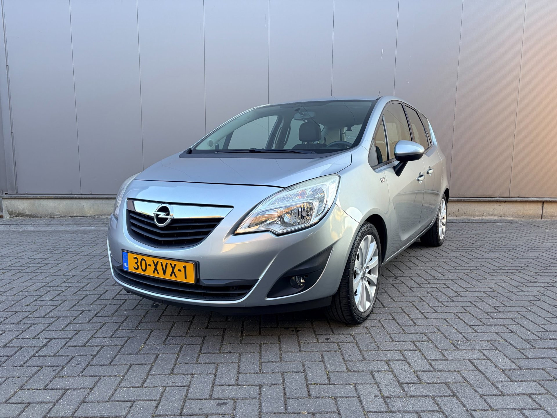 Opel Meriva 1.4 Turbo Anniversary Edition 2012 - voorkant