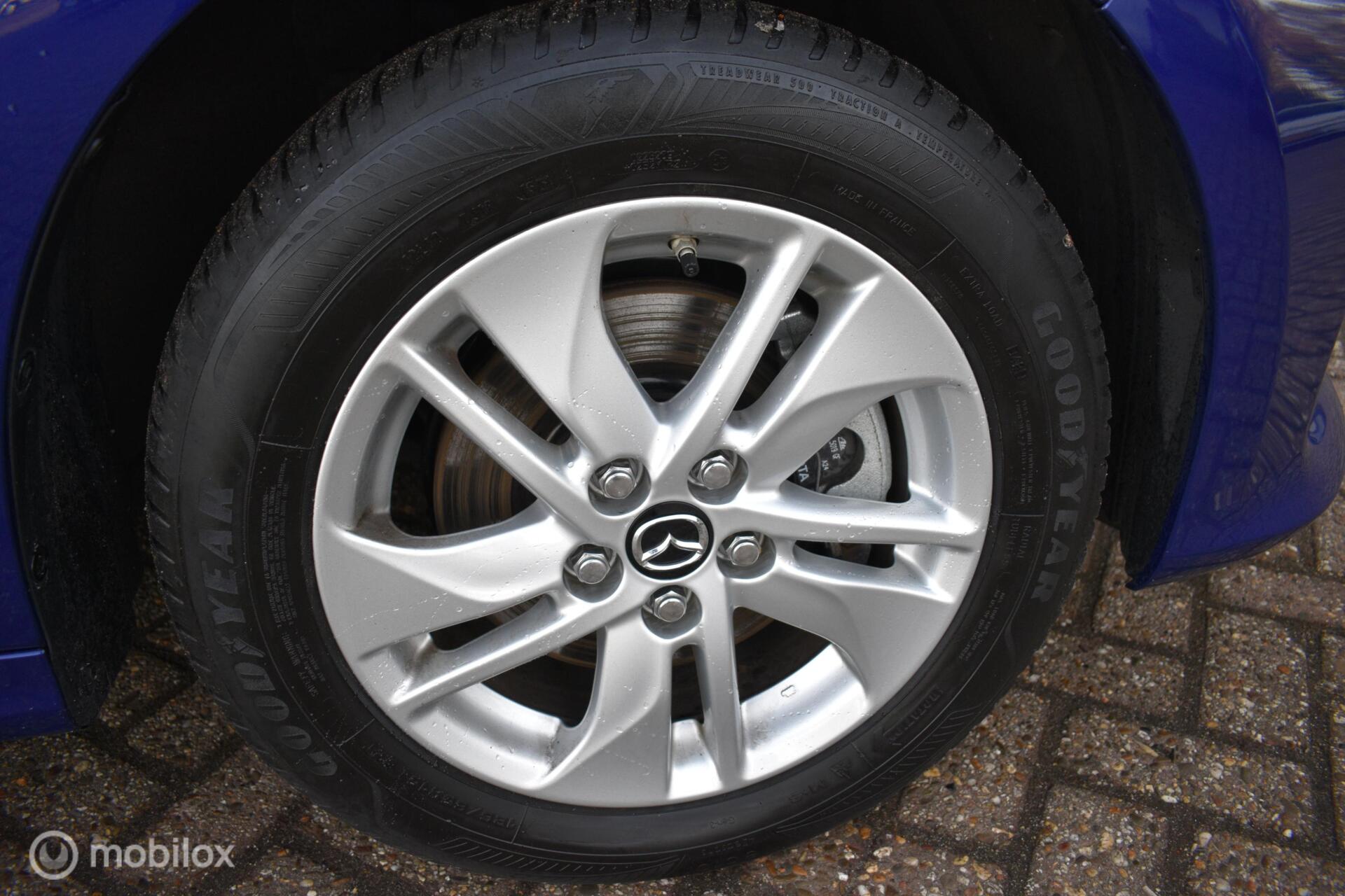 Foto van Mazda Mazda2 Hybrid