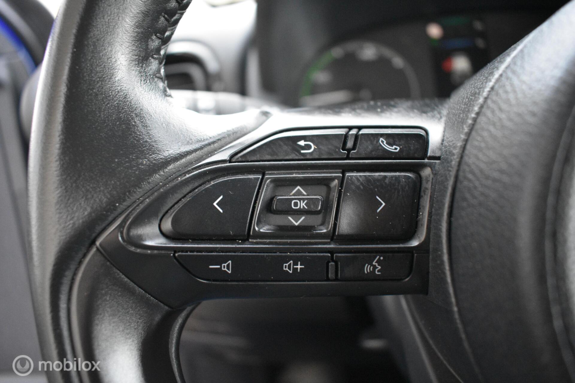 Foto van Mazda Mazda2 Hybrid