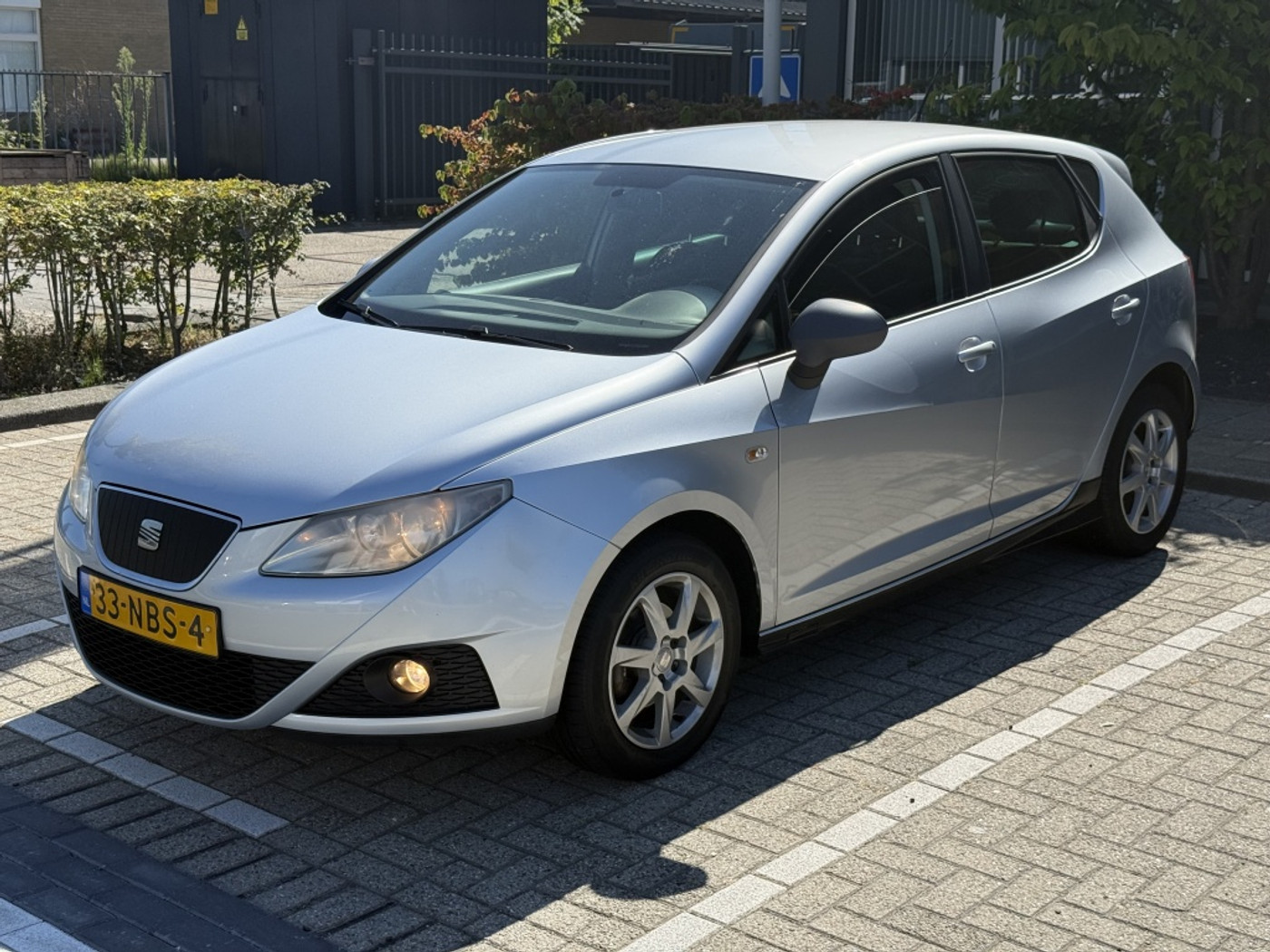 Seat Ibiza 1.2 TDI 75PK Hatchback Airco Cruise Distrib New 2010 - voorkant