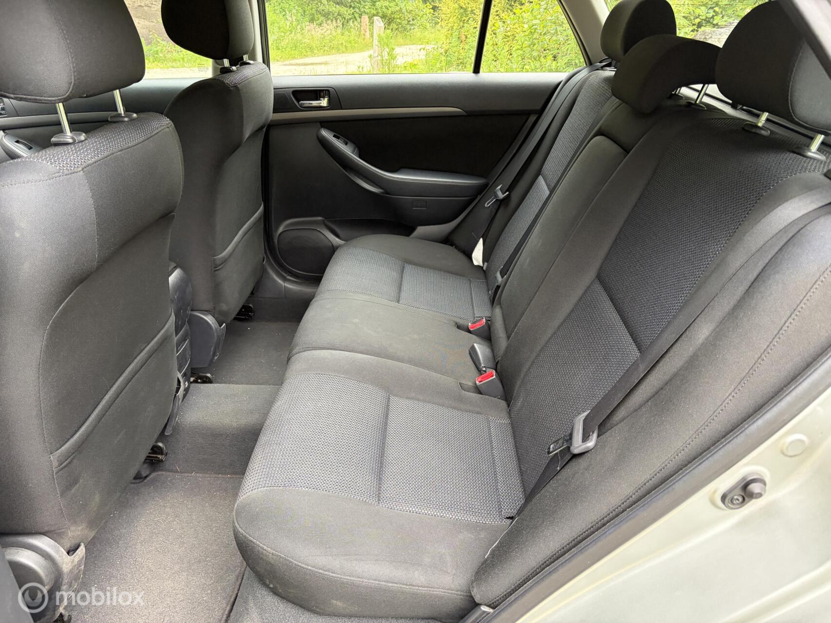 Foto van Toyota Toyota Avensis