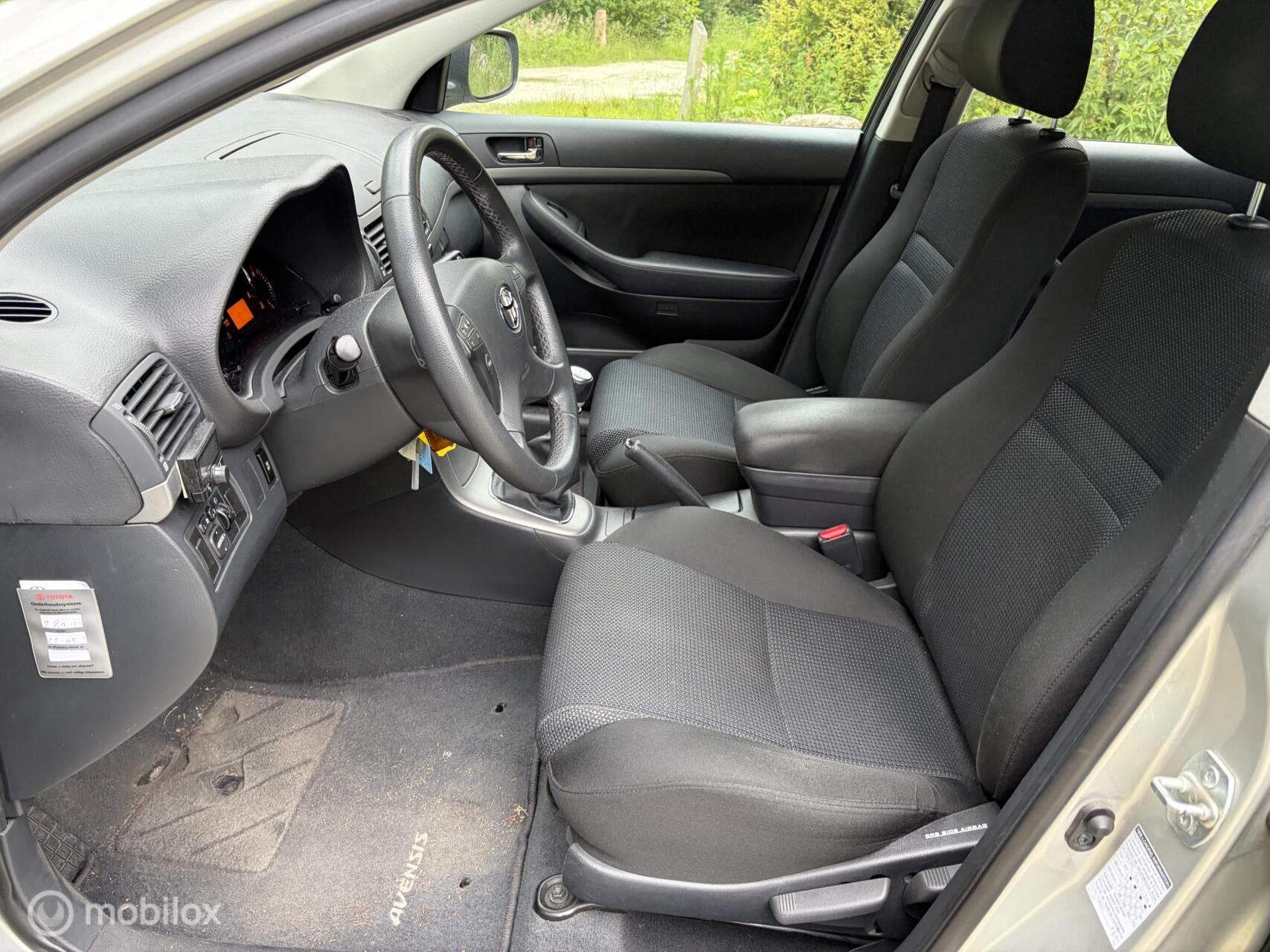 Foto van Toyota Toyota Avensis