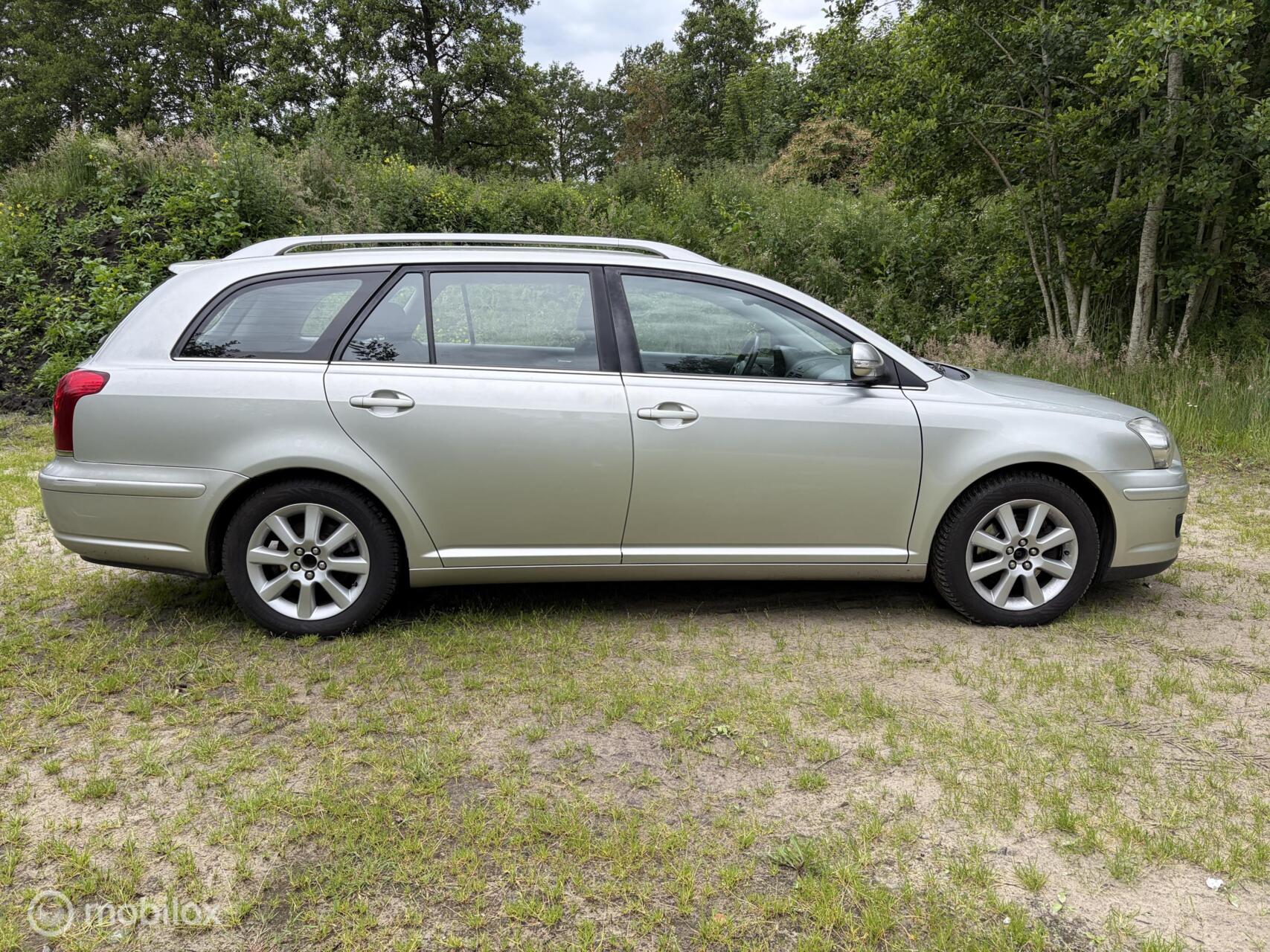 Foto van Toyota Toyota Avensis