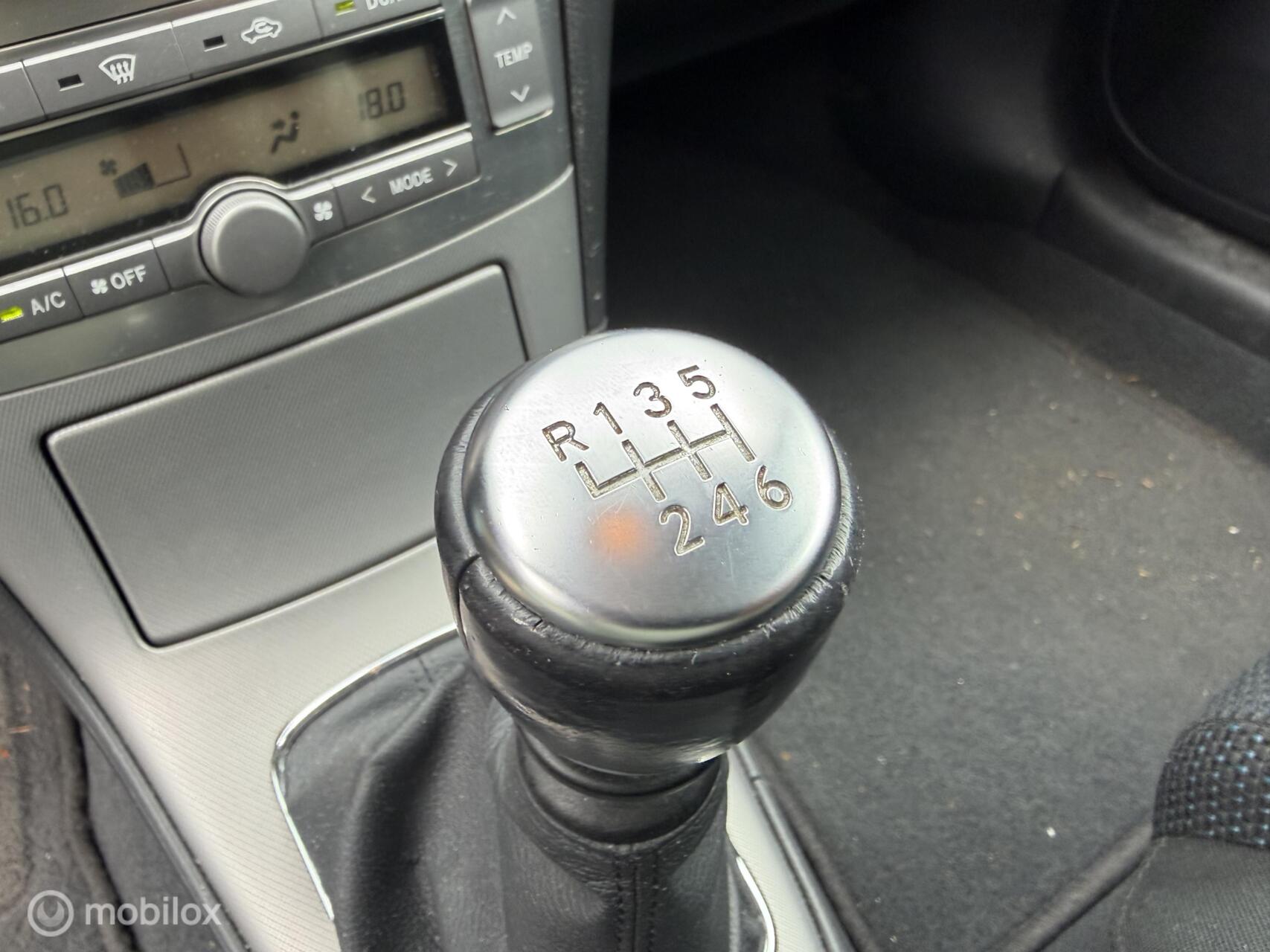 Foto van Toyota Toyota Avensis