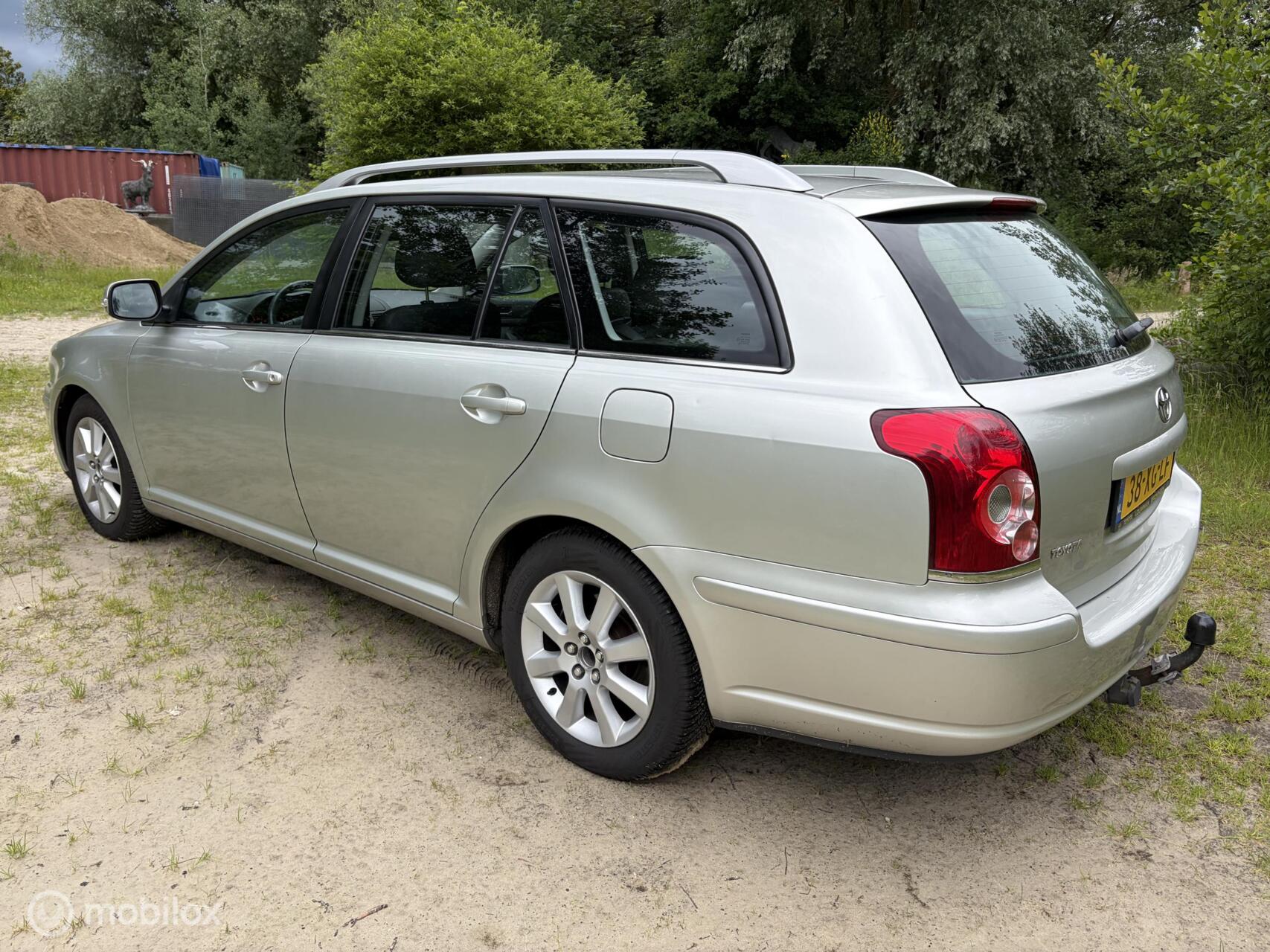 Foto van Toyota Toyota Avensis
