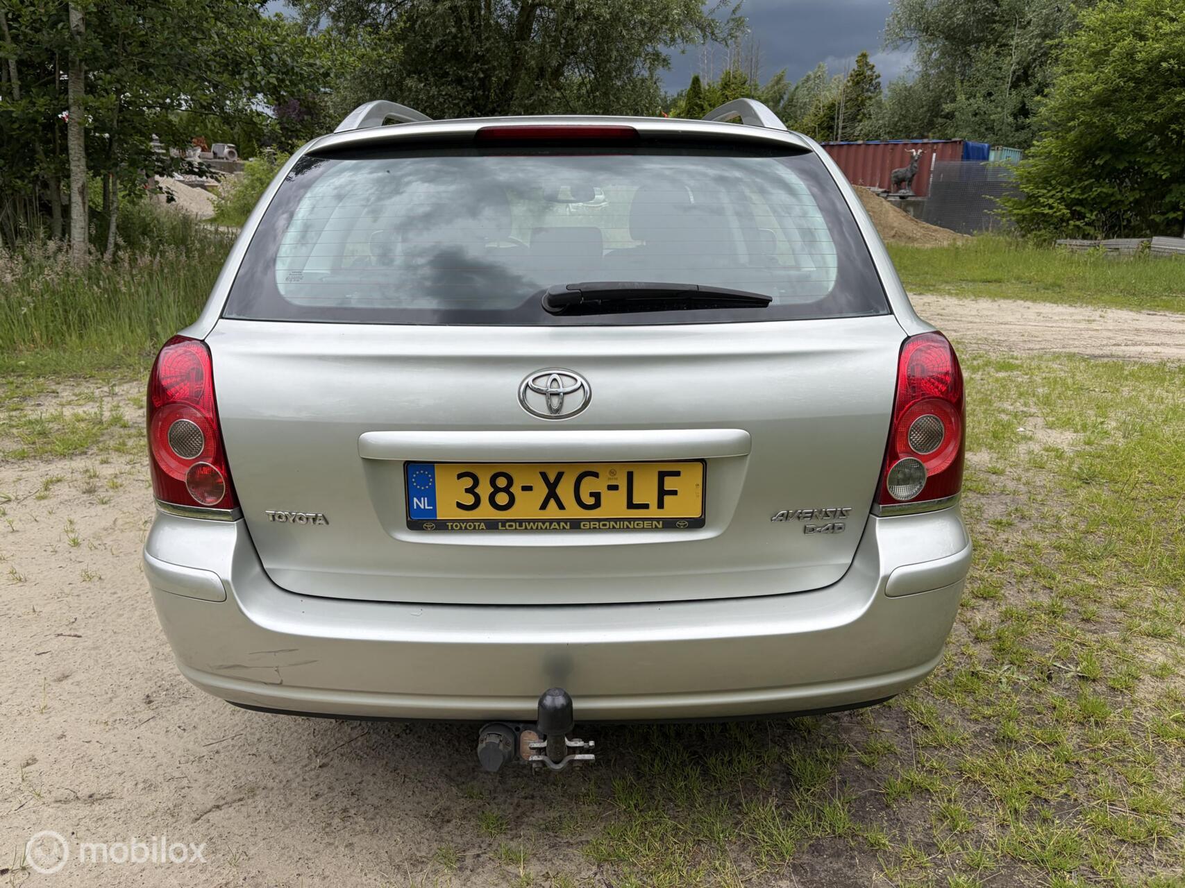 Foto van Toyota Toyota Avensis