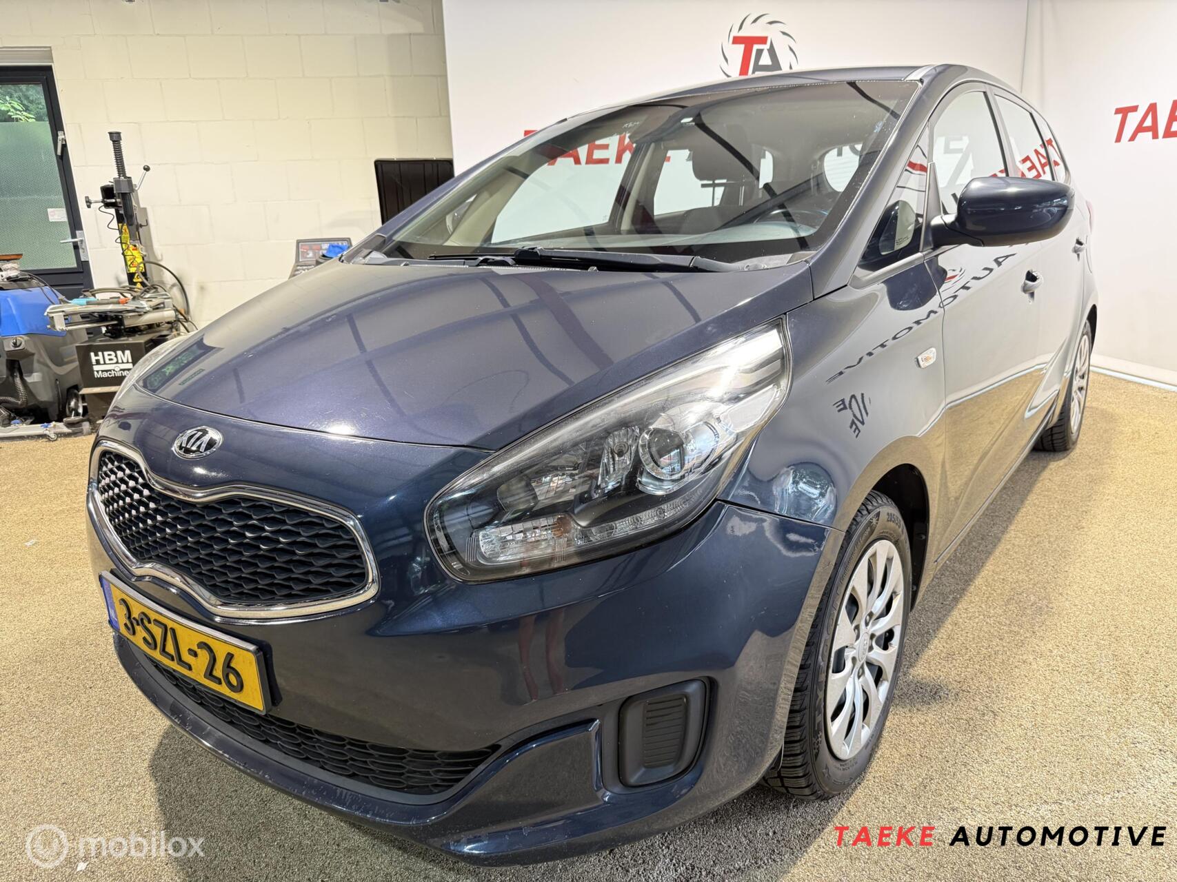 Kia Carens 1.6 GDi ComfortLine CLIMA/CRUIS/7PER/APK/NAP/1EIG 2014 - voorkant
