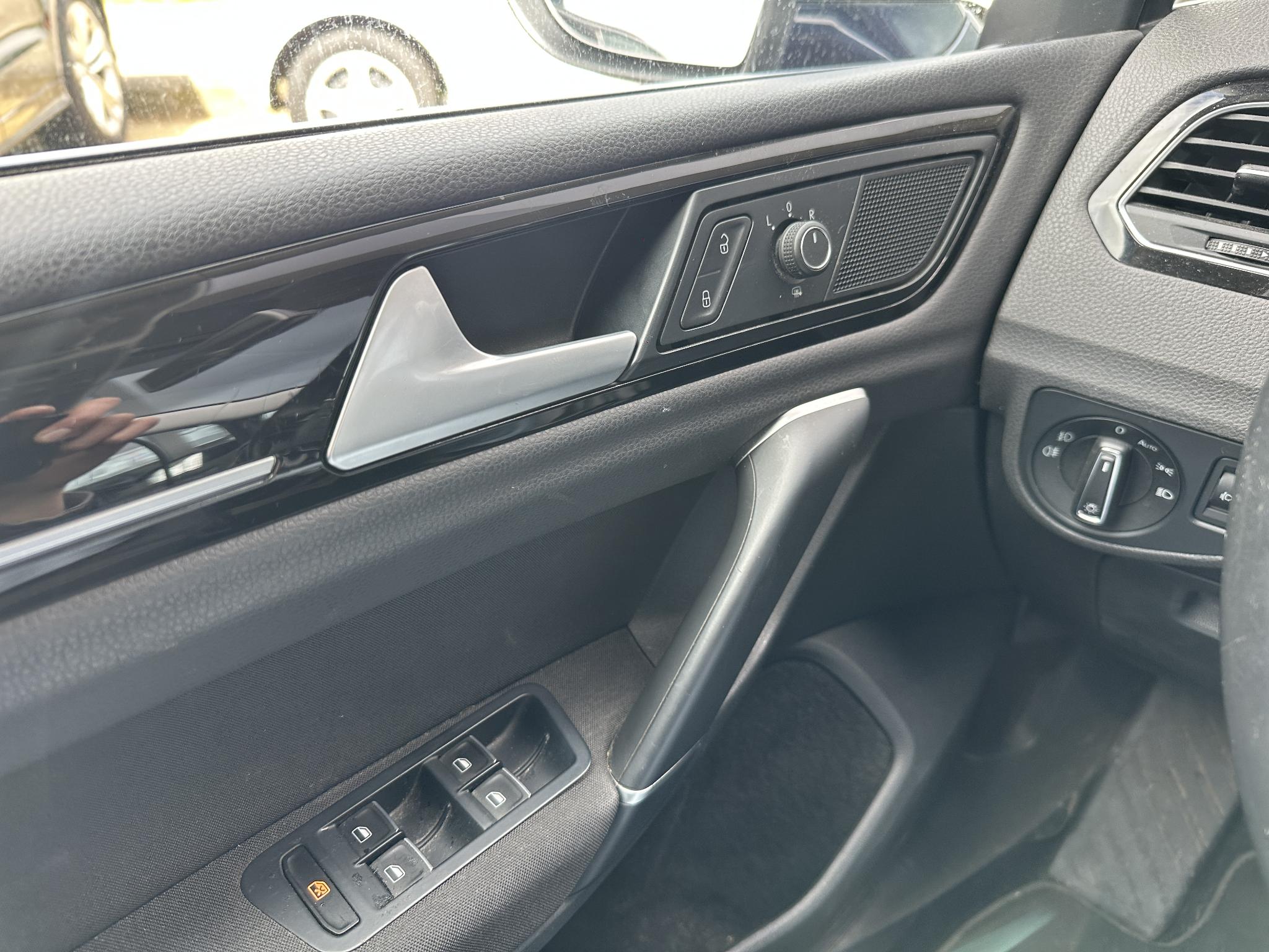 Foto van Volkswagen Golf Sportsvan