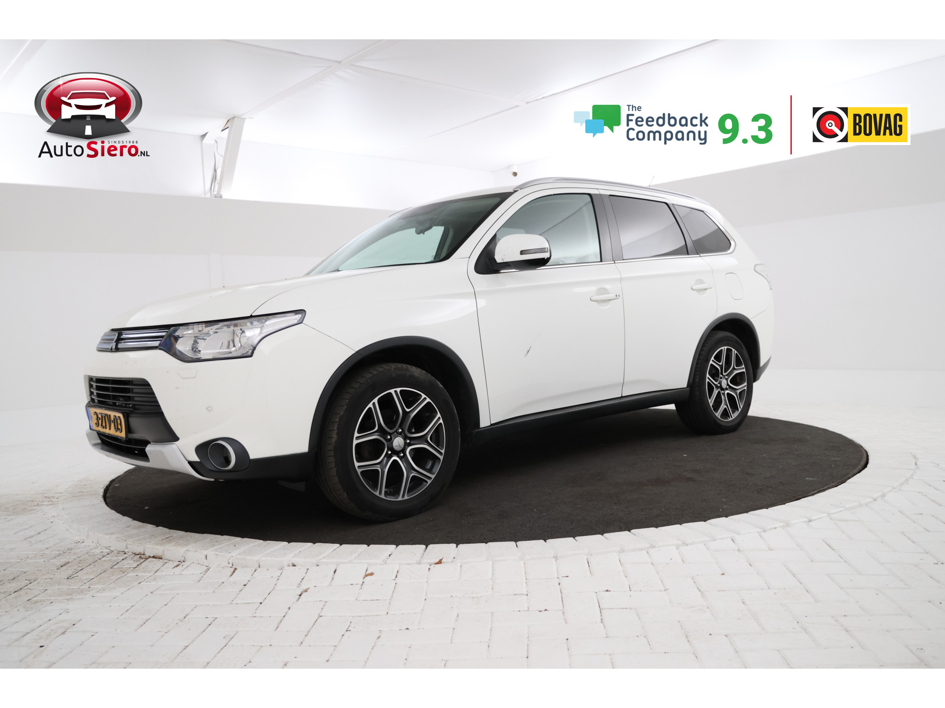 Mitsubishi Mitsubishi Outlander 2.0 PHEV Instyle X-Line 2015 - voorkant