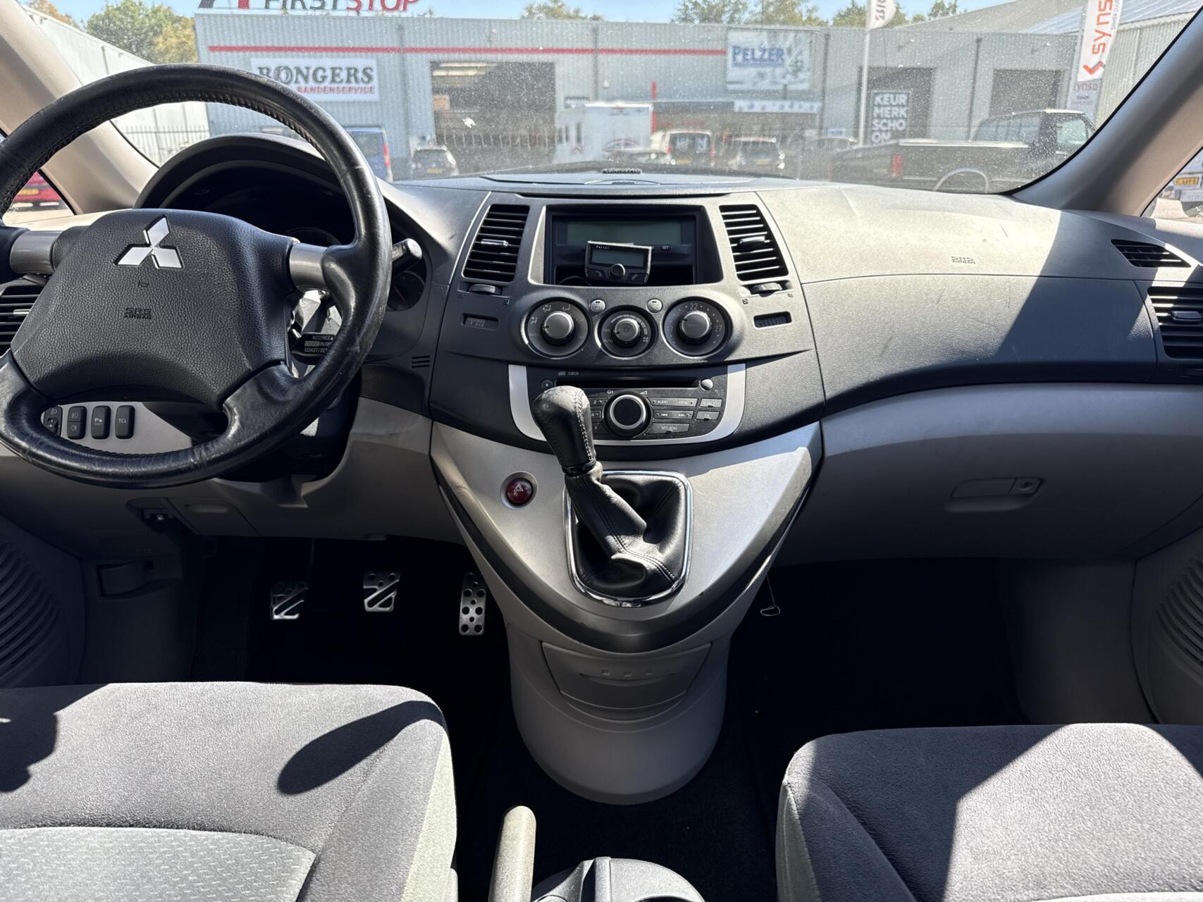 Foto van Mitsubishi Mitsubishi Grandis