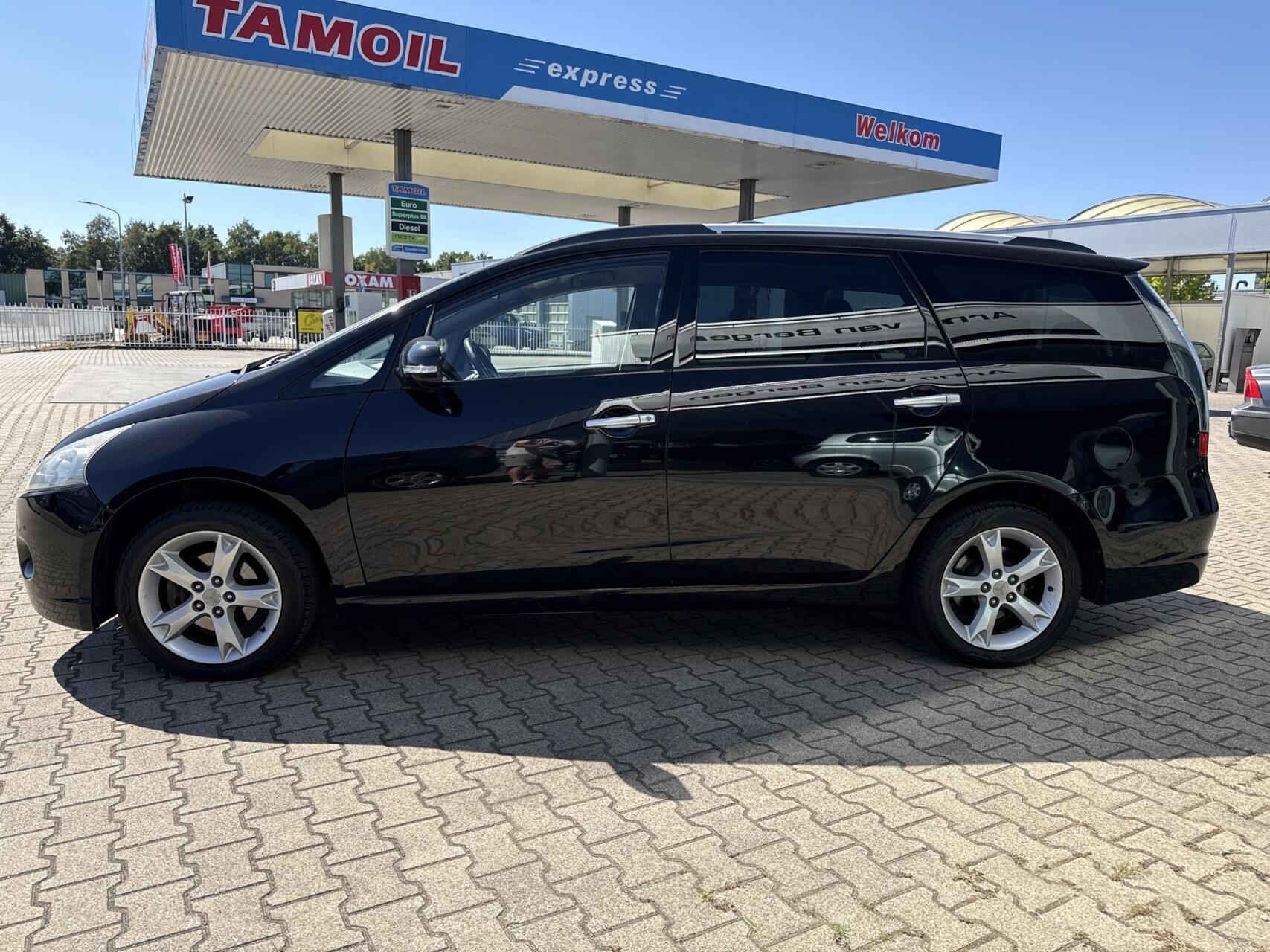 Foto van Mitsubishi Mitsubishi Grandis