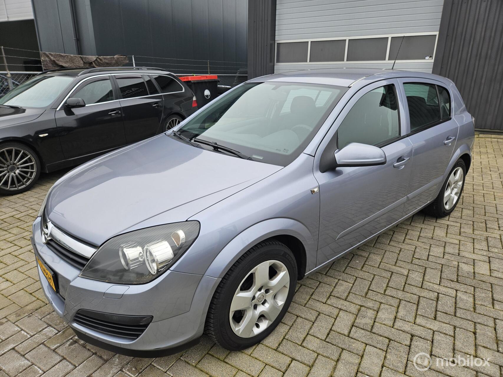 Opel Astra 1.6 Edition Airco APK 03/2027 nieuwe distributieriem VASTEPRIJS 2006 - voorkant