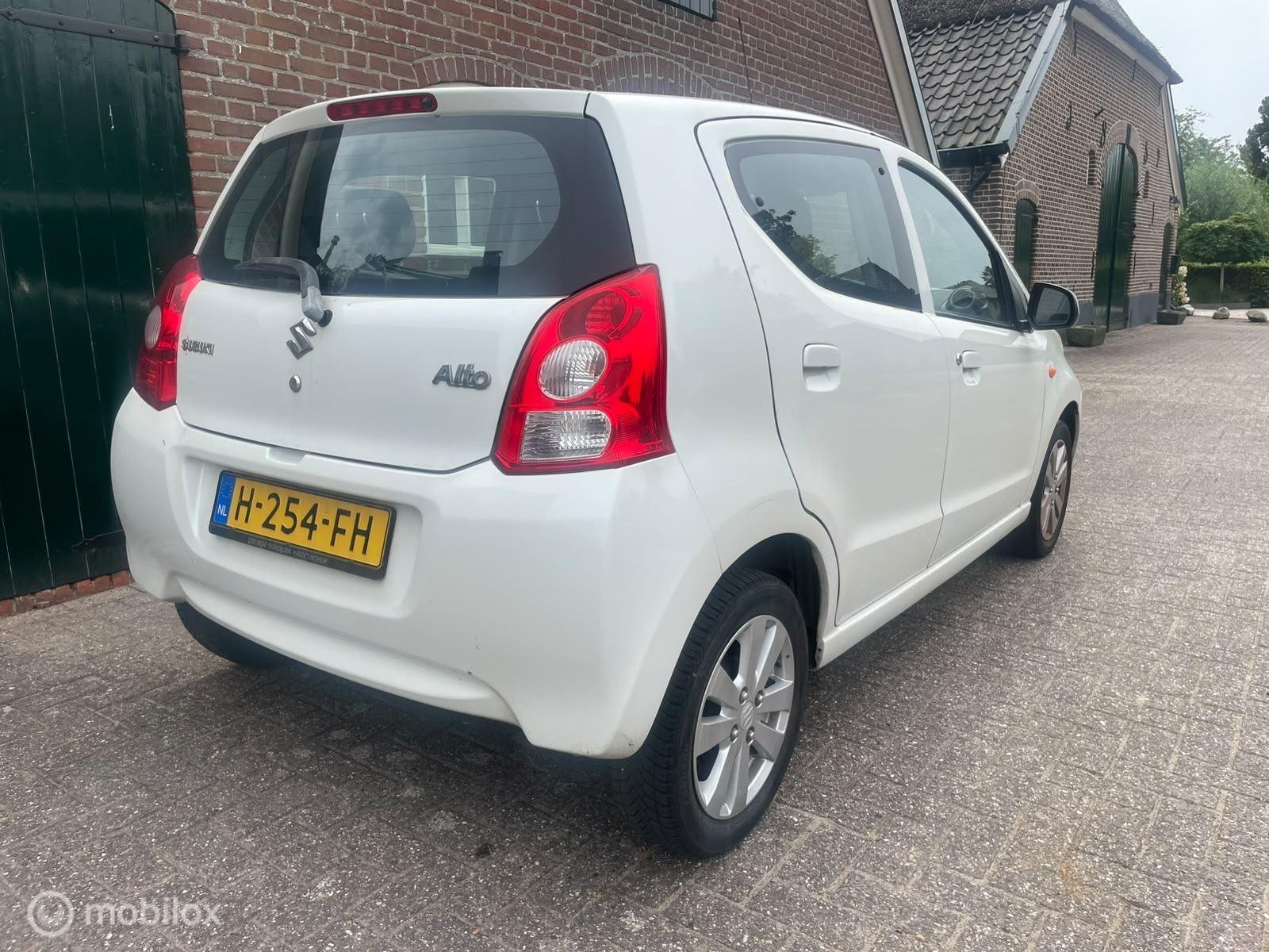 Foto van Suzuki Alto