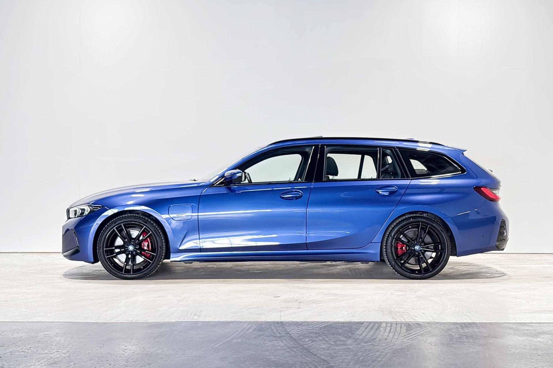 Foto van BMW 330e xDrive