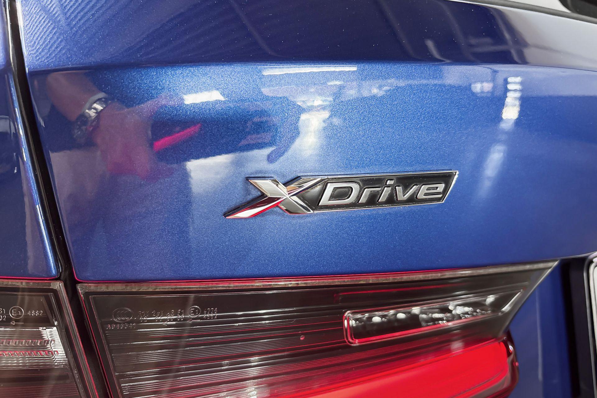 Foto van BMW 330e xDrive