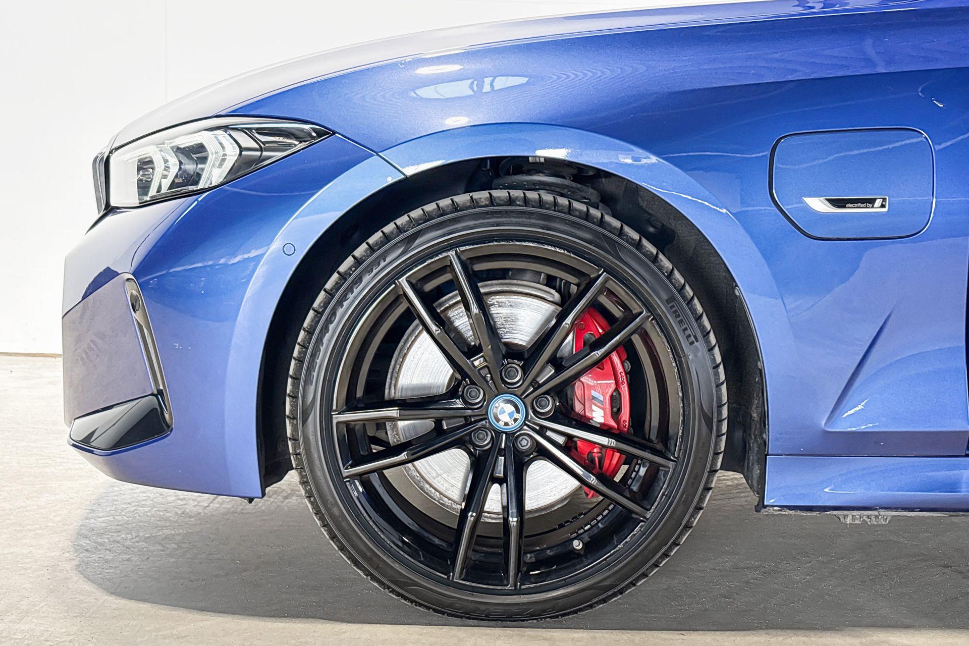 Foto van BMW 330e xDrive
