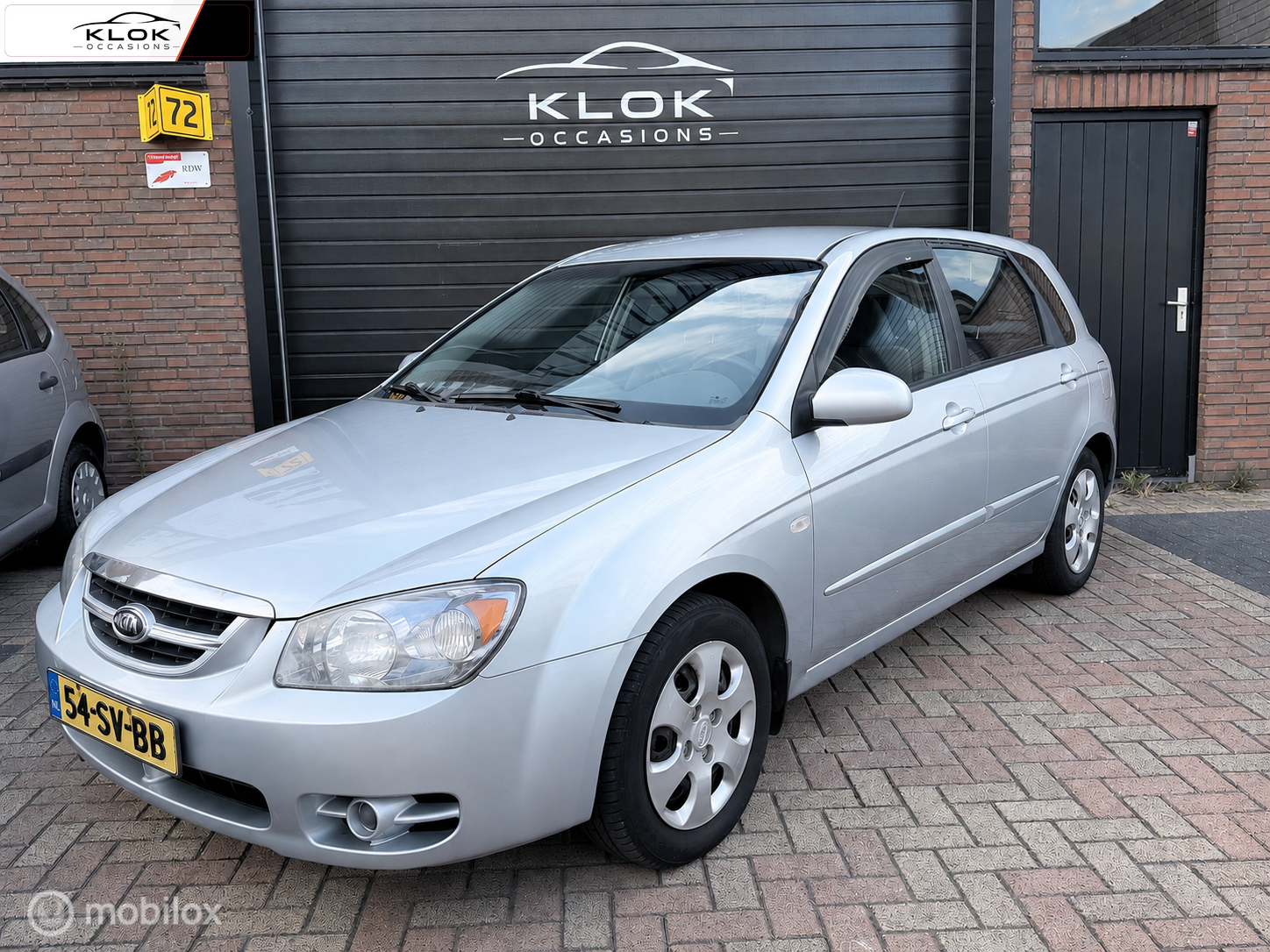 Kia Cerato 1.6-16V LX NAP Airco Stuurbekrachtiging 2006 - voorkant