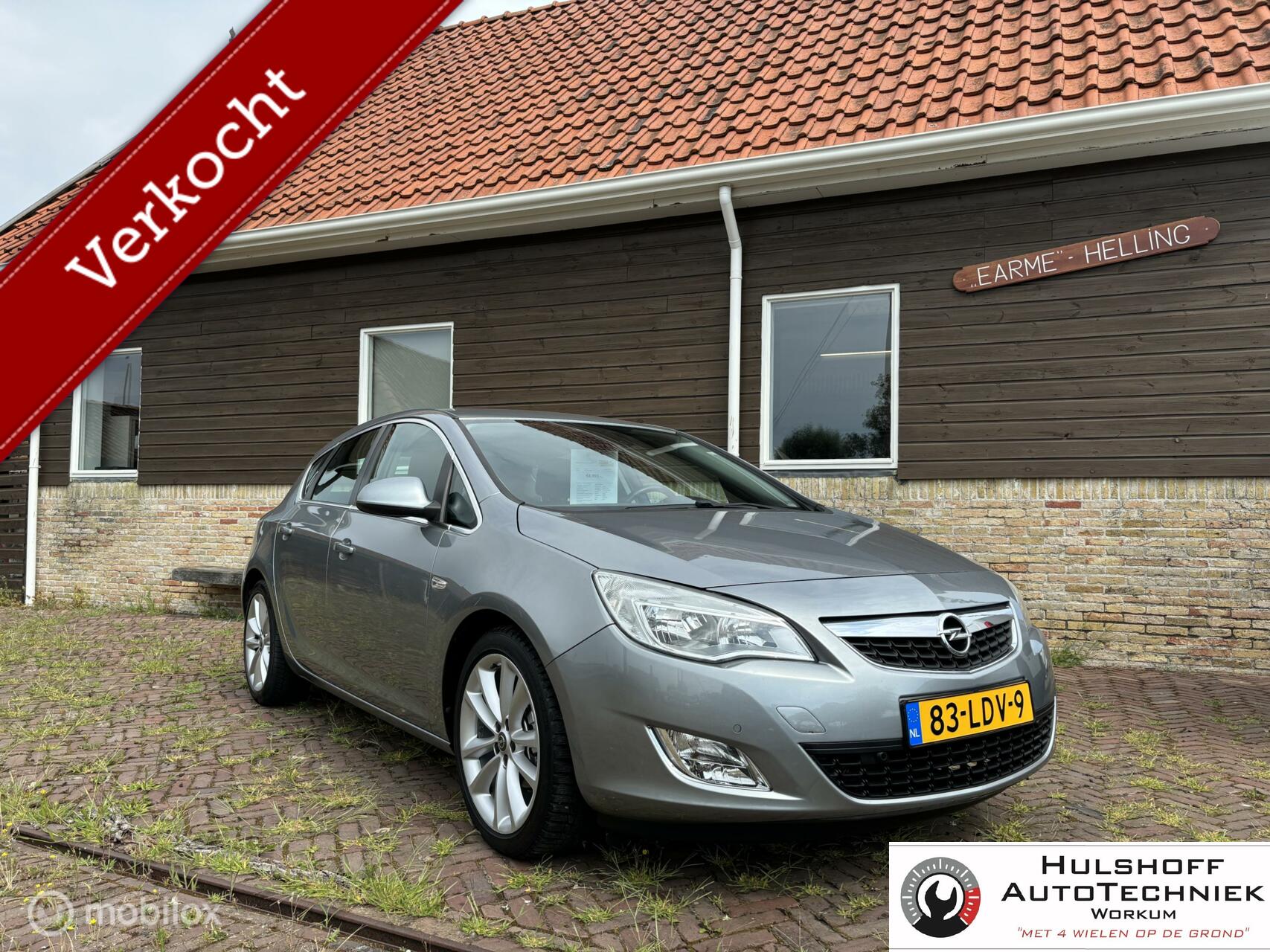 Opel Astra 1.6 Cosmo 2010 - voorkant