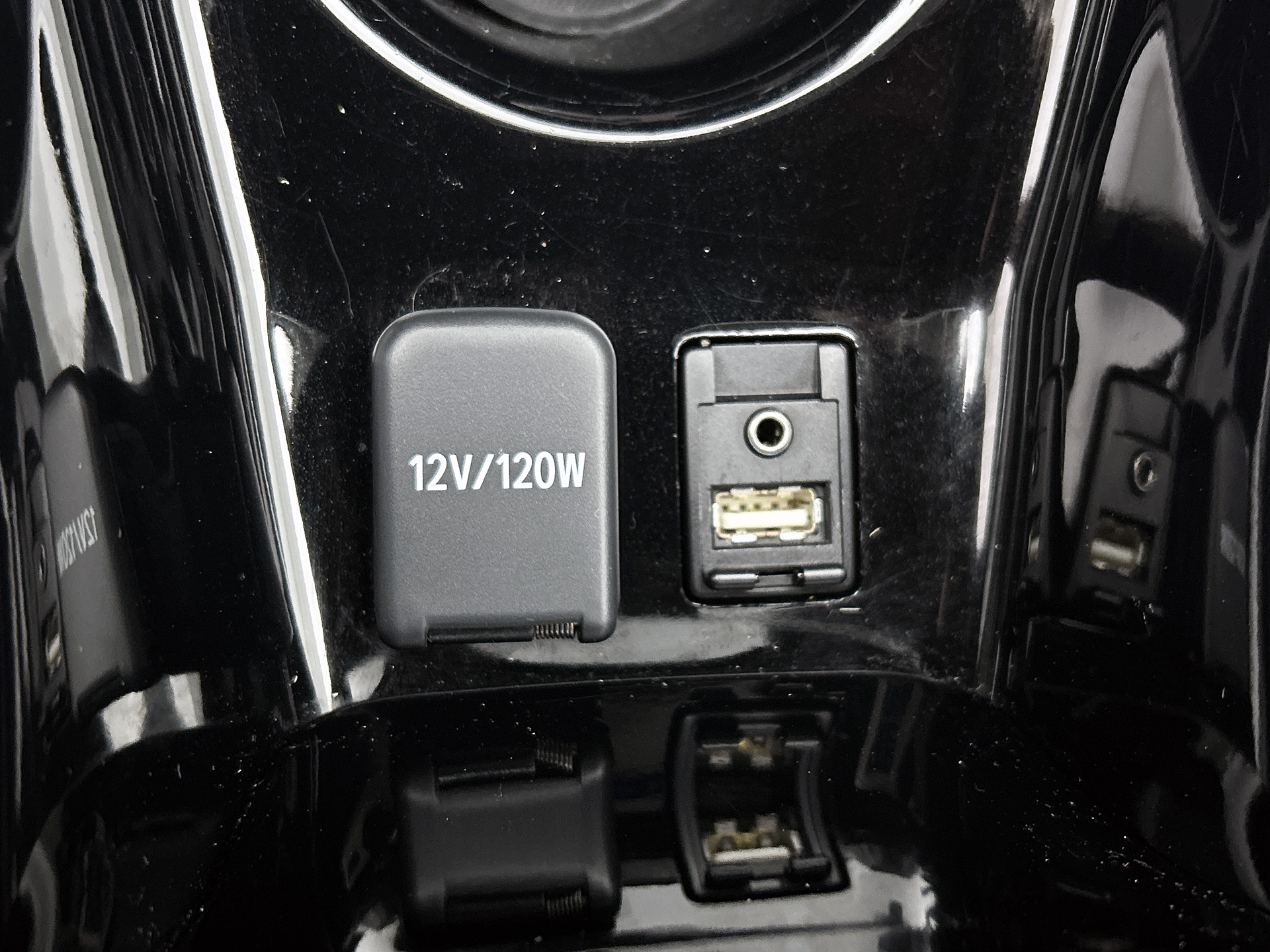 Foto van Toyota Toyota Prius PHV