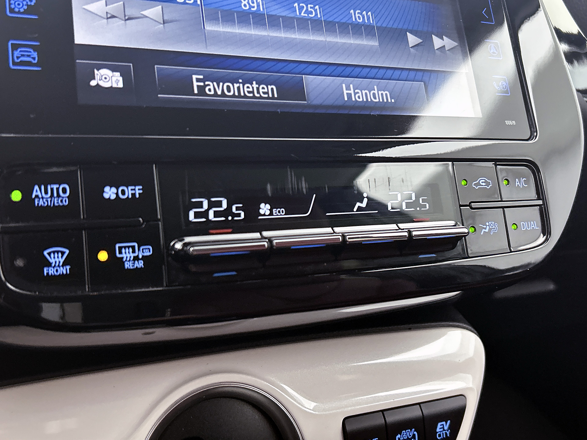 Foto van Toyota Toyota Prius PHV