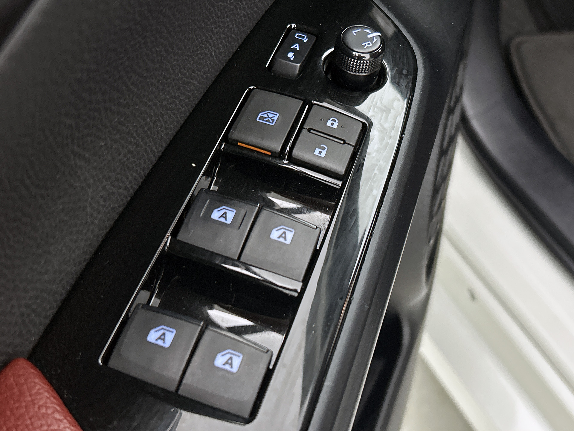 Foto van Toyota Toyota Prius PHV