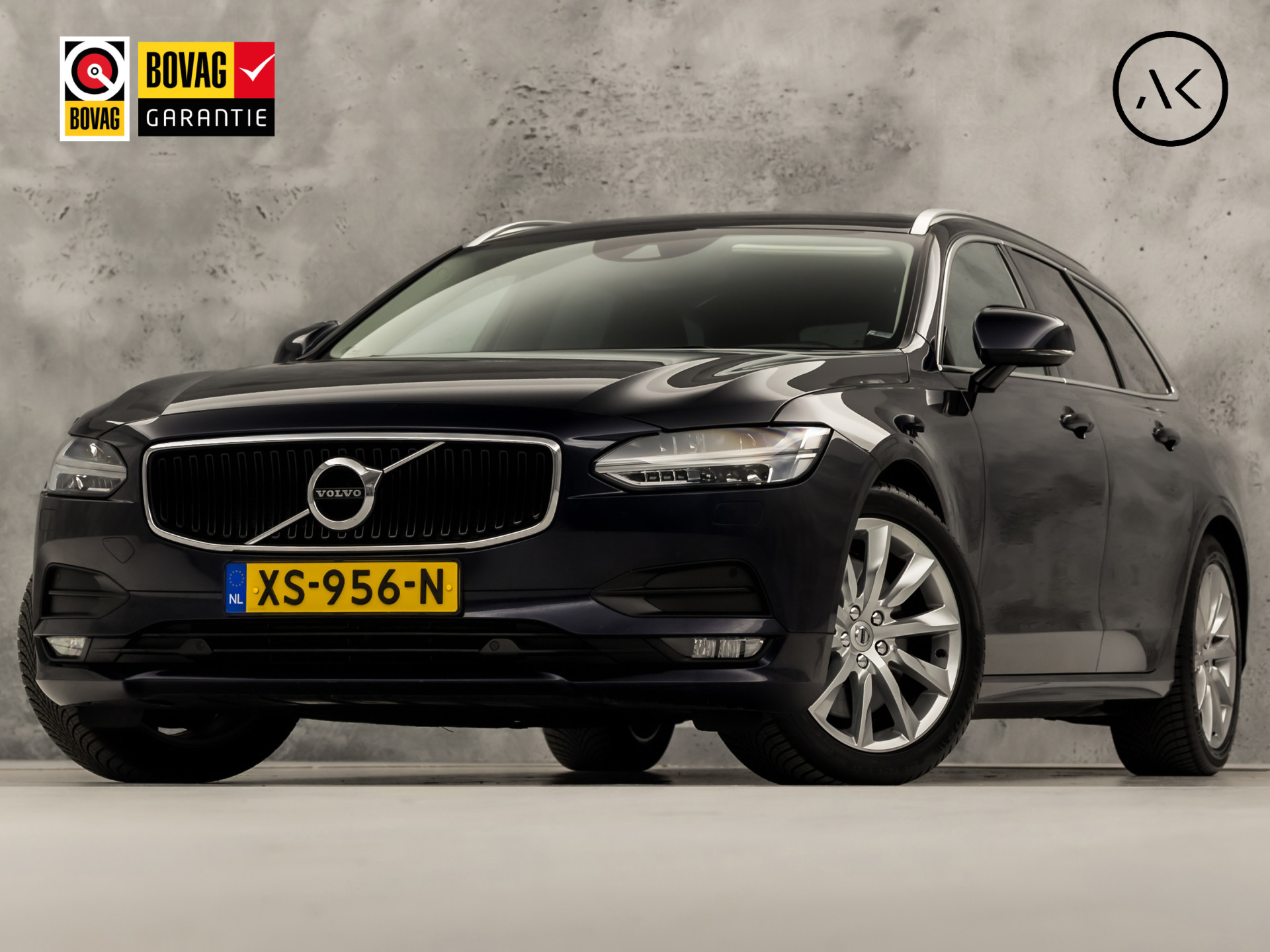 Volvo V90 2.0 T4 Momentum Sport 2019 - voorkant