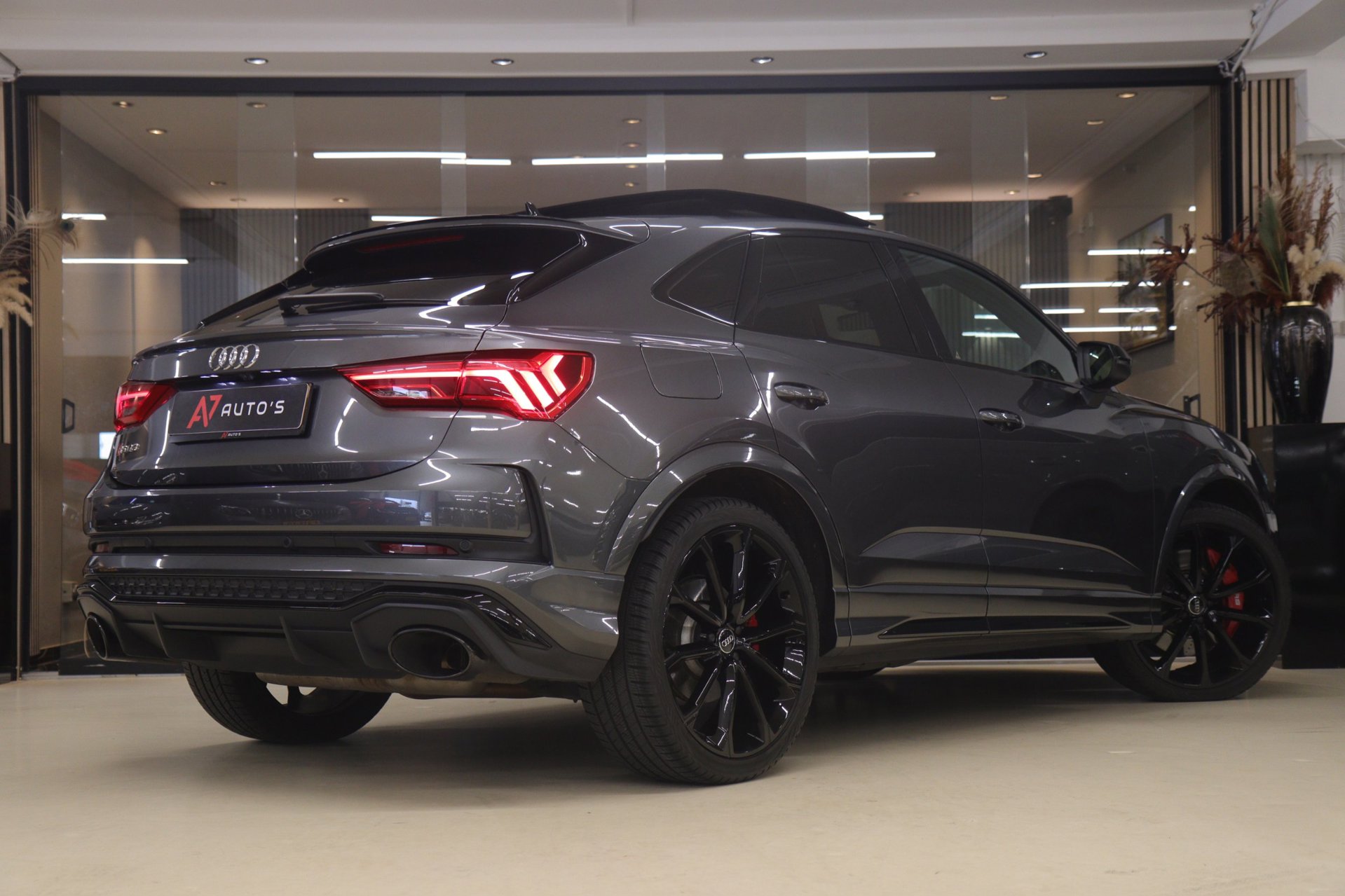 Foto van Audi RS Q3 Sportback